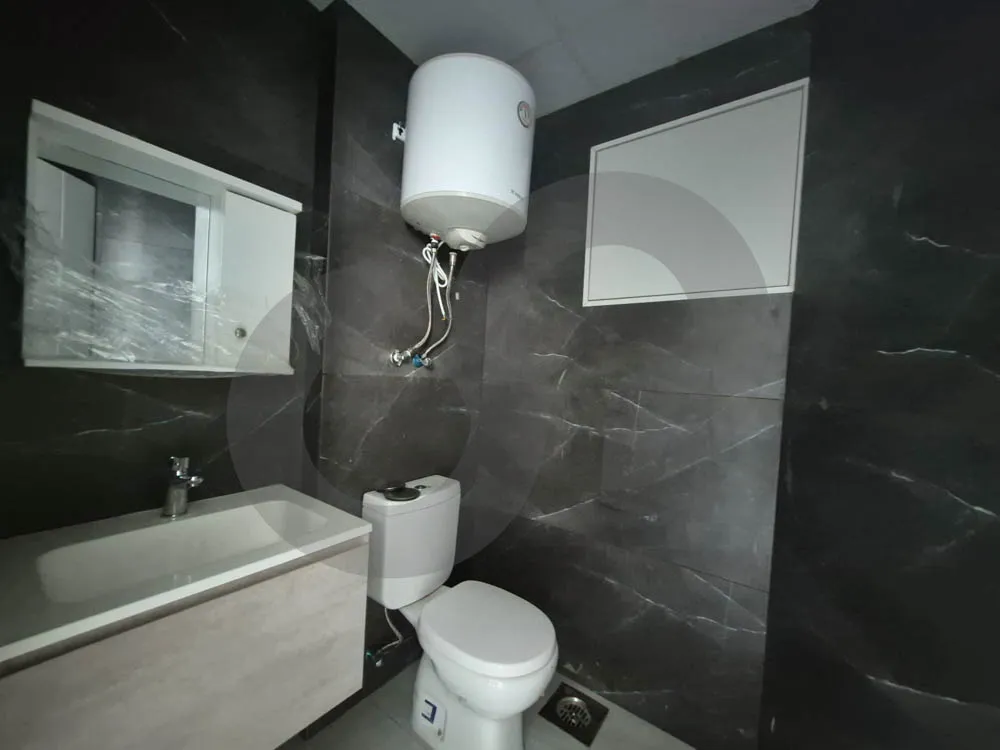 Brand New/ Commercial office/accessible area/Baouchrieh ,metn — photo 3
