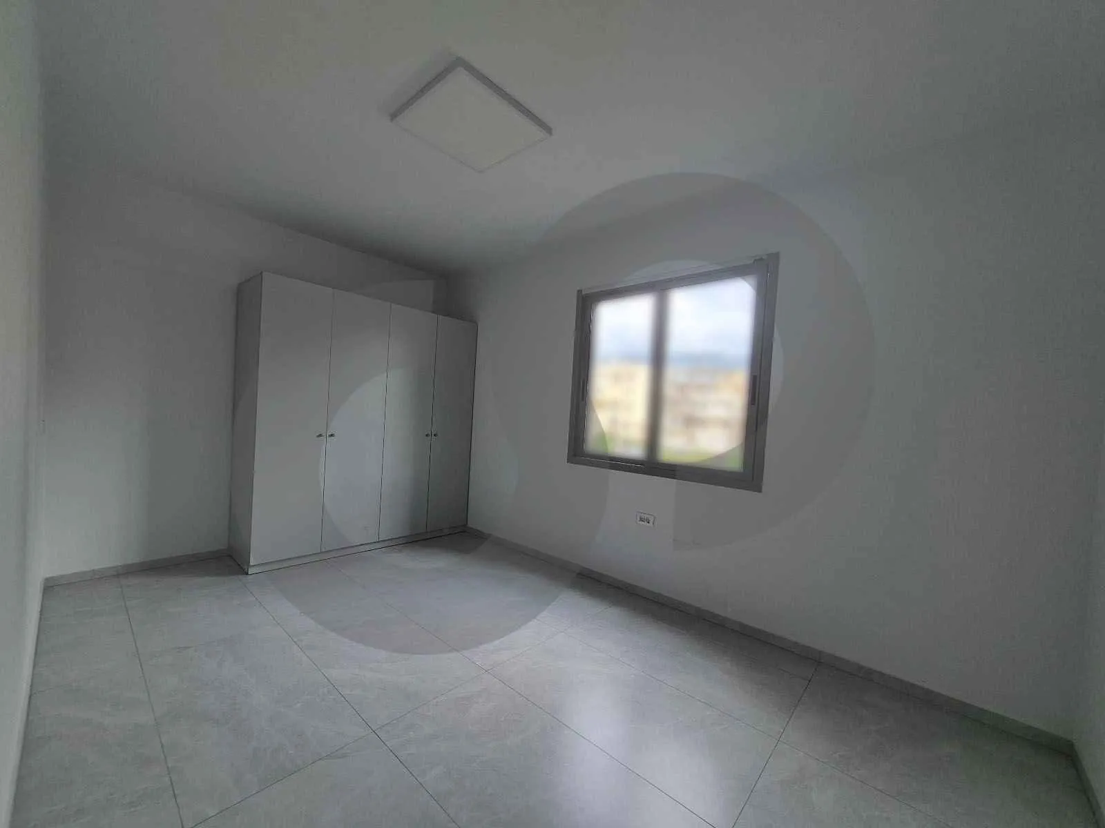 BRAND NEW OFFICE/overlooking the Main Road/BAOUCHRIE,METN — الصورة 2