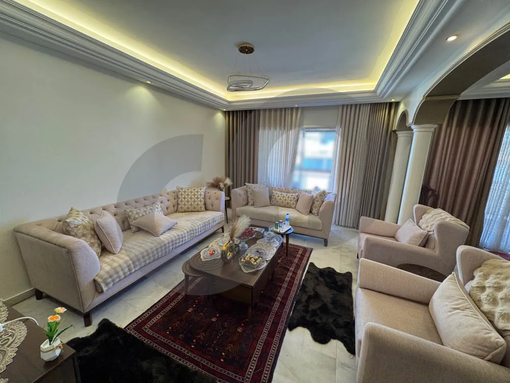 exceptional opportunity/spacious/vibrant location/ Mar Elias,BEIRUT — photo 2
