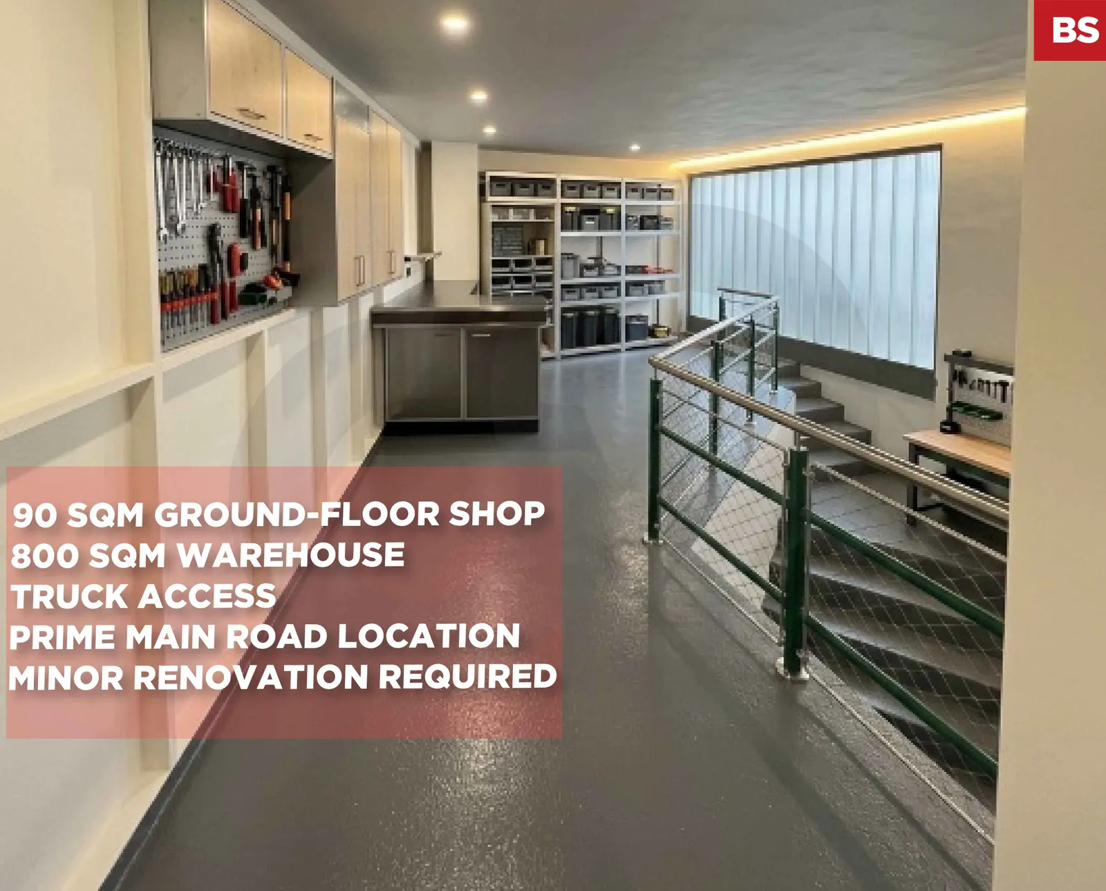 SHOP/PRIME LOCATION ON THE MAIN ROAD/DEKWANEH,METN