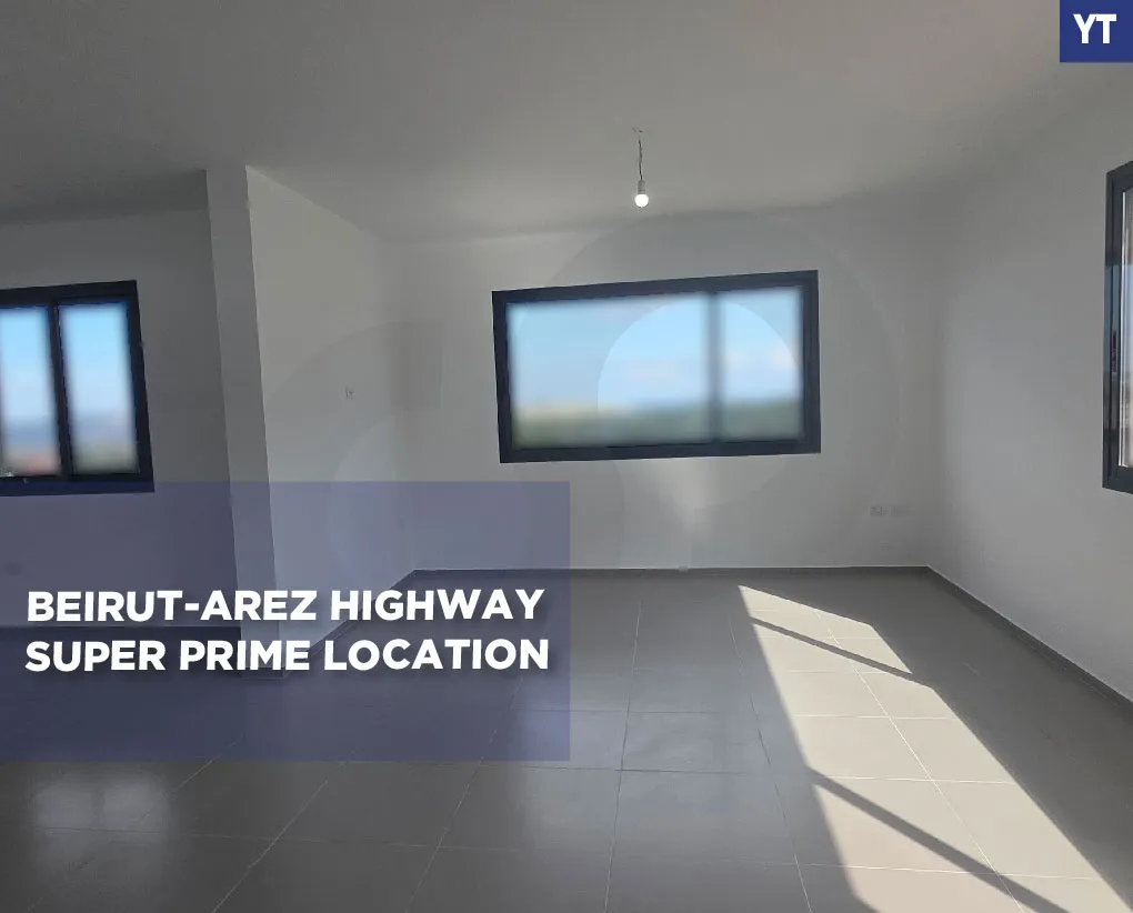 PRIME OFFICE/strategic location/Great accessibility /Kousba, Koura
