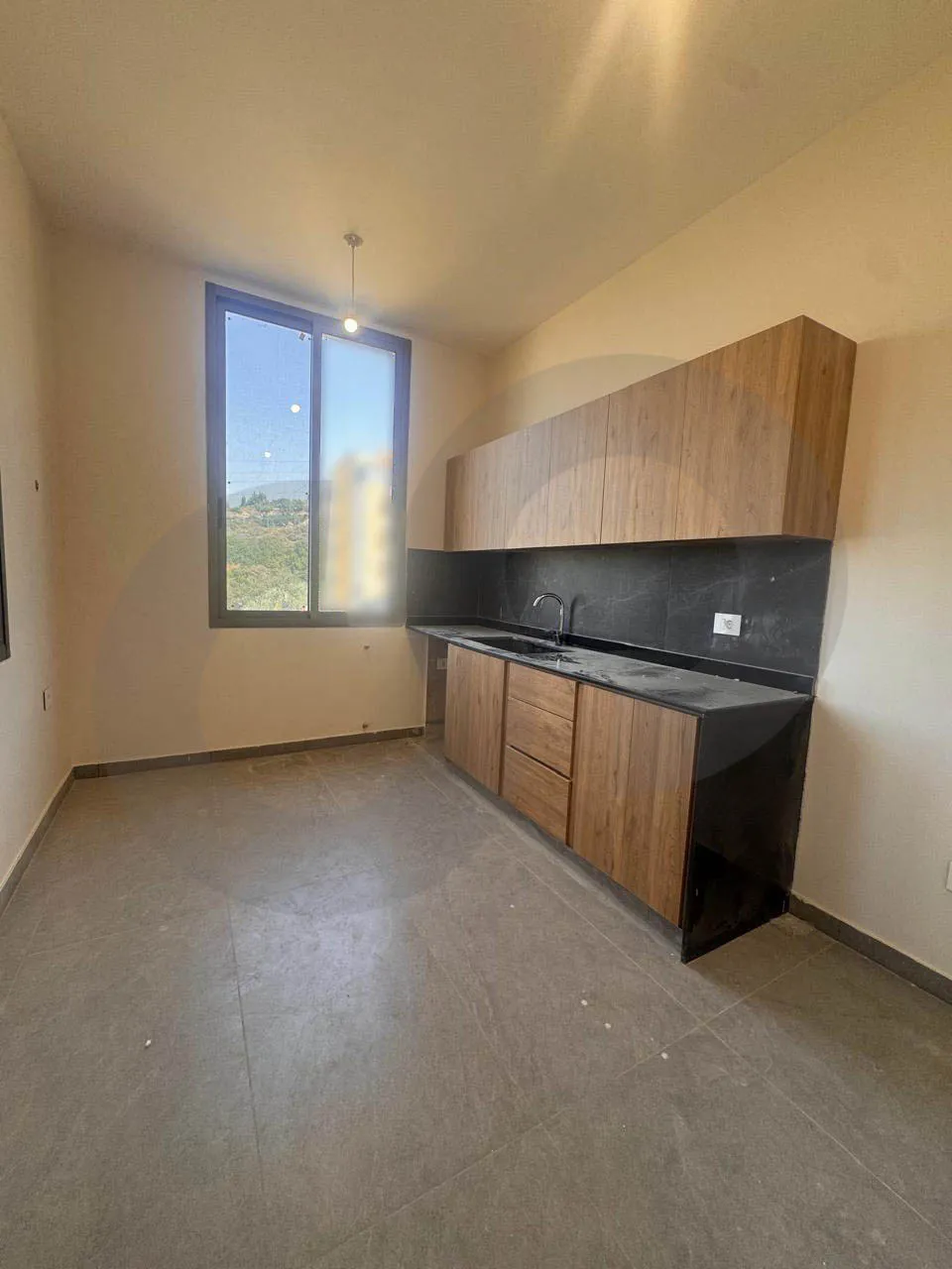 Spacious Apartment for sale/brand-new building/BLAT-JBEIL — الصورة 2