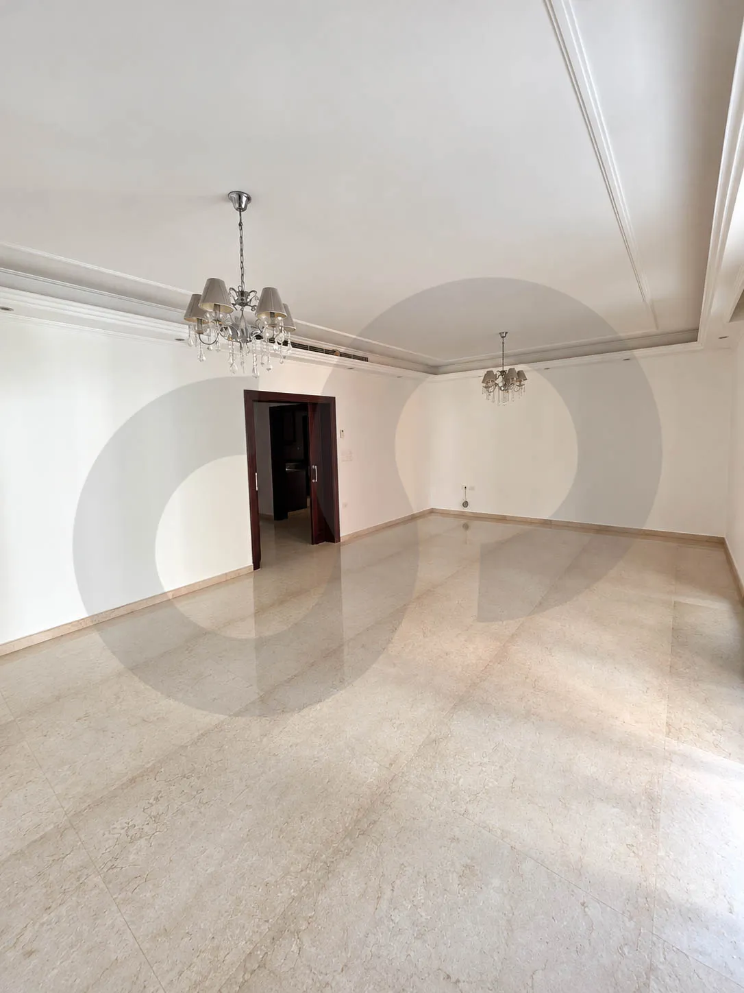 Spacious 200 SQM Apartment for Sale/Gated Building/AIN AL MRAISEH-BEIRUT — الصورة 2
