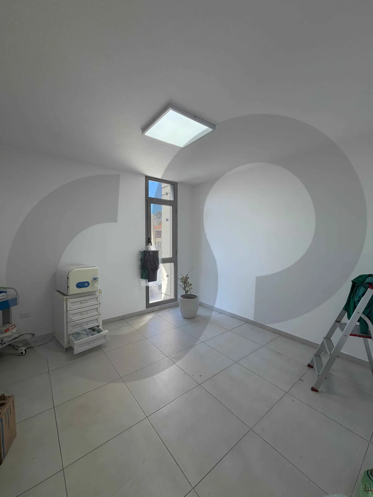EXCLUSIVE/Prime 105m2 Fully Decorated Office For Sale in Choueifat,ALEY Highway — الصورة 3
