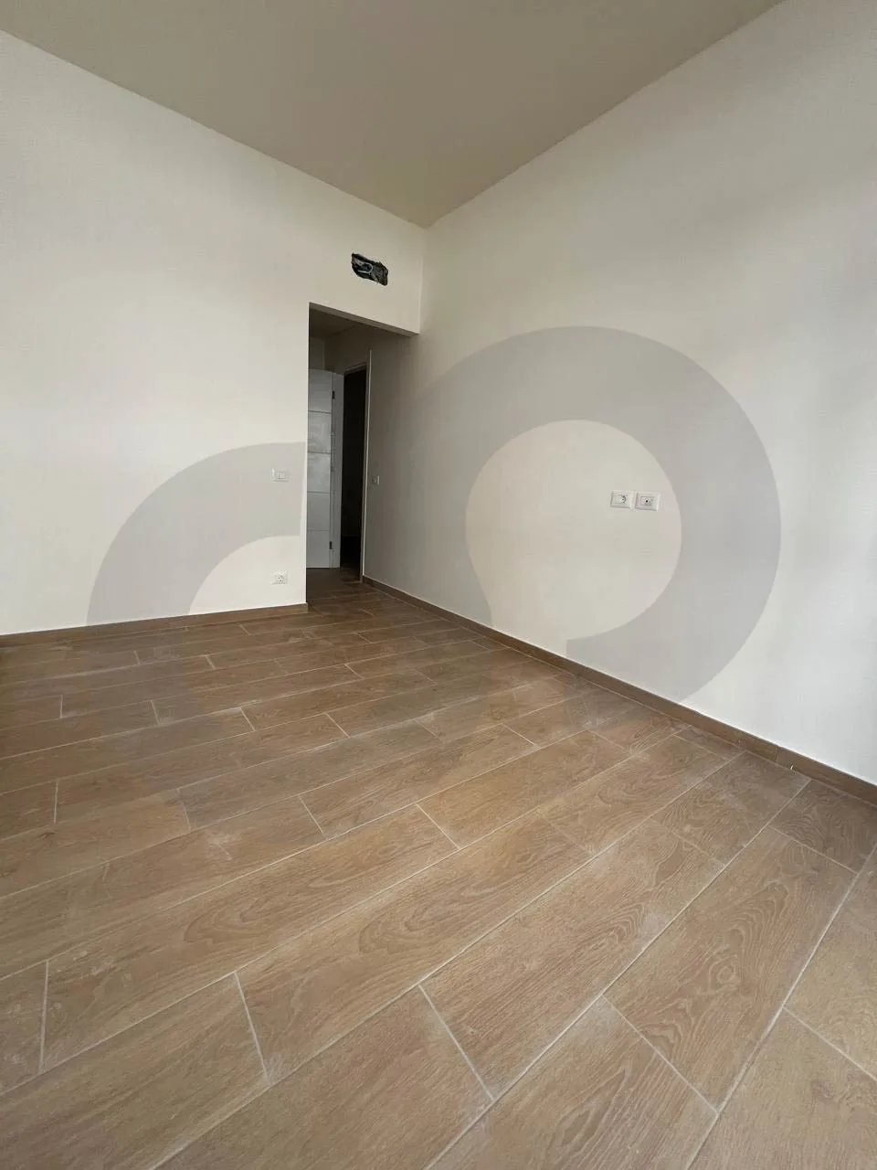 Apartment For Sale/Prime Location/New building/DAWHET EL HOSS-ALEY — الصورة 2