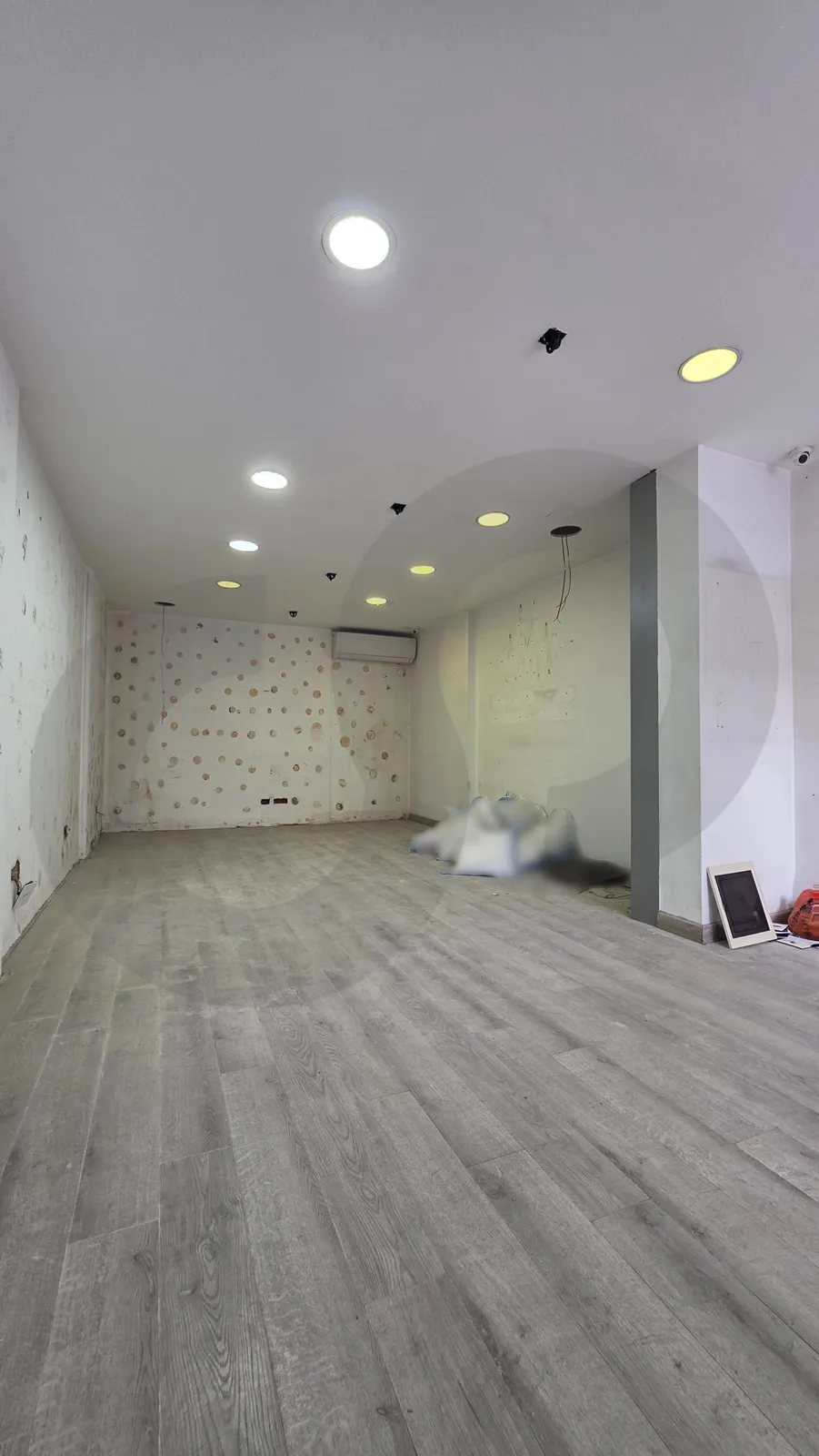 Shop For Rent/Prime location/Directly on the main road/KASLIK-KESEROUAN — الصورة 2