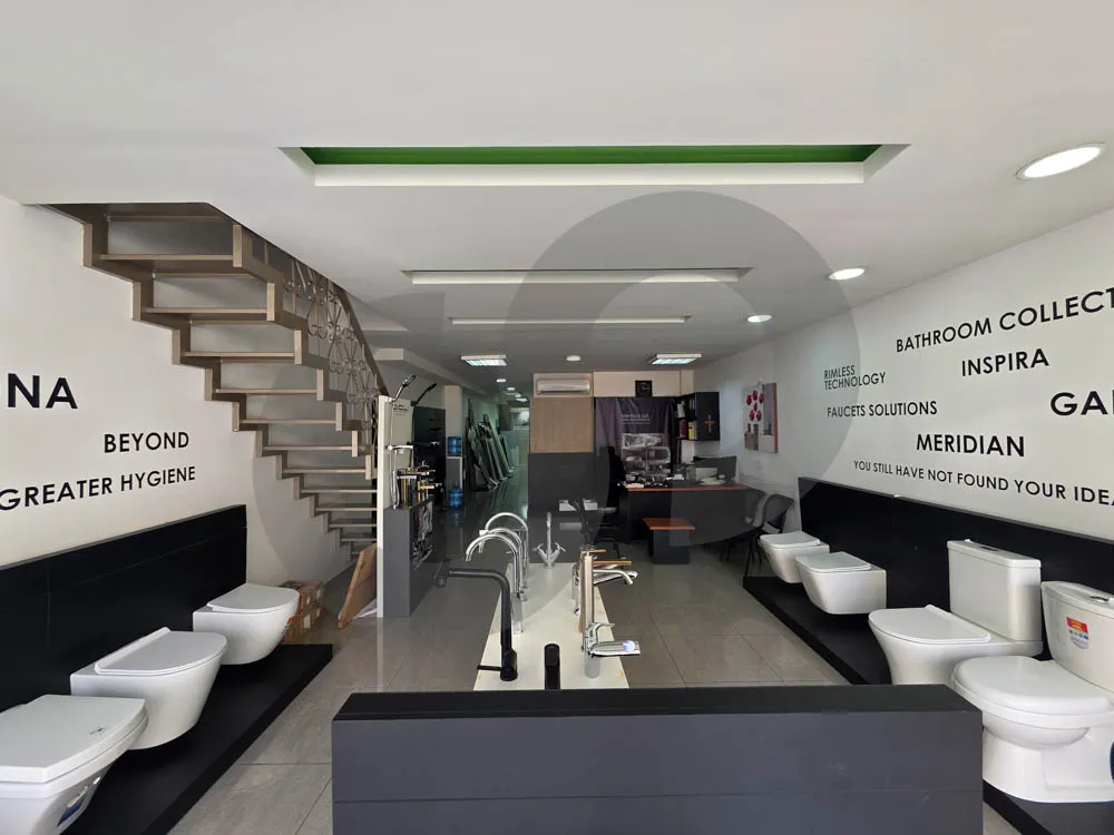Prime Commercial Space/traffic area/ high-visibility/ADONIS,KESEROUAN — الصورة 2