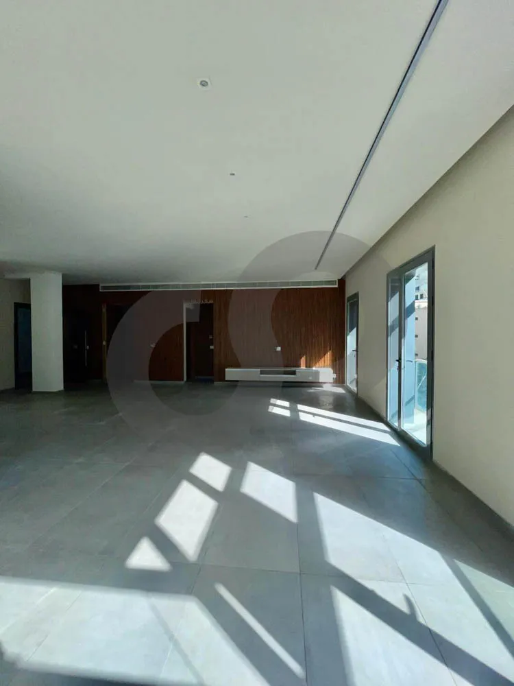 luminously like-new apartment/prime location/ACHRAFIEH,BEIRUT — photo 2