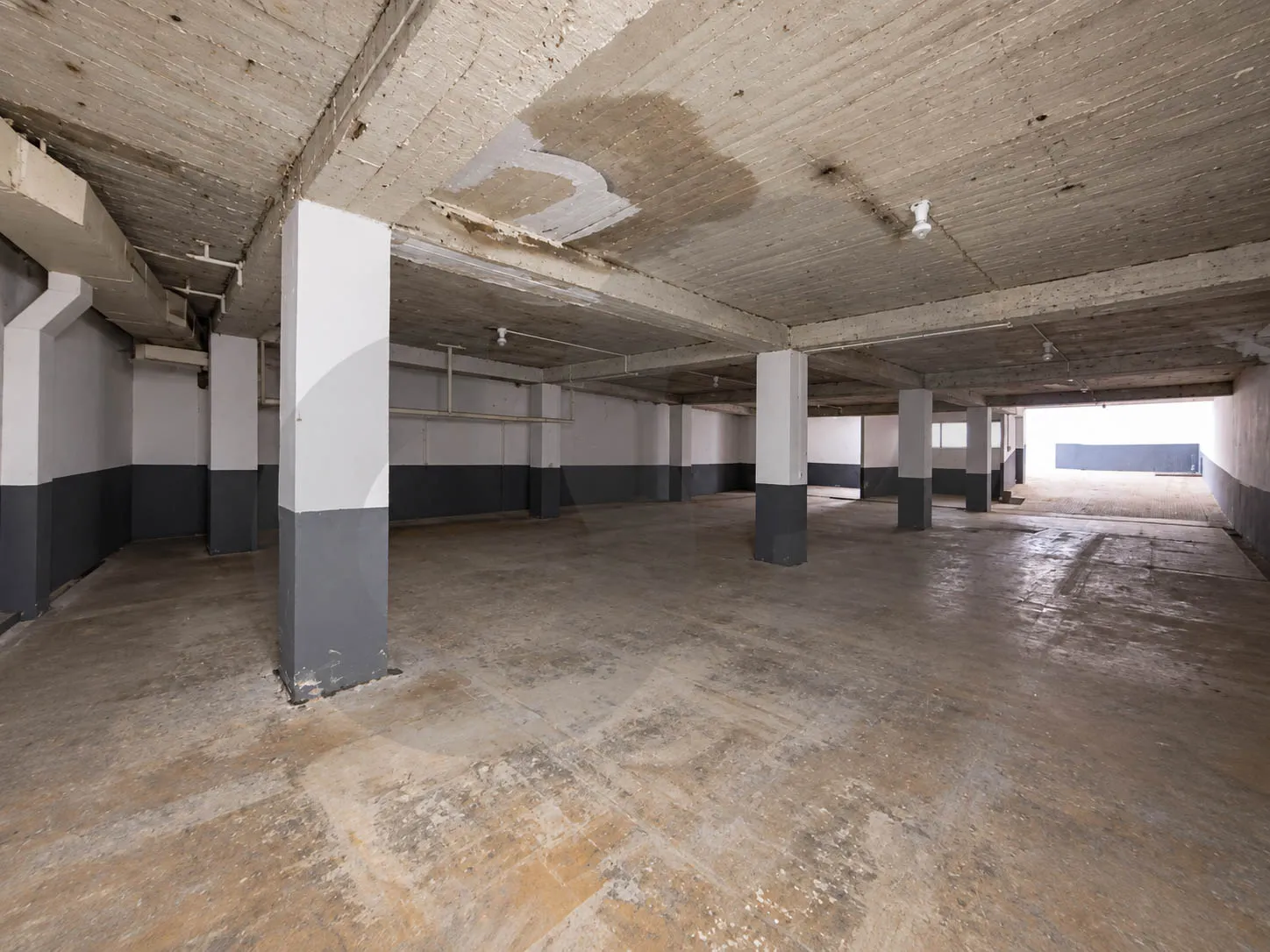 Prime Warehouse For rent/Industrial Zone/MANSOURIEH-METN — الصورة 3