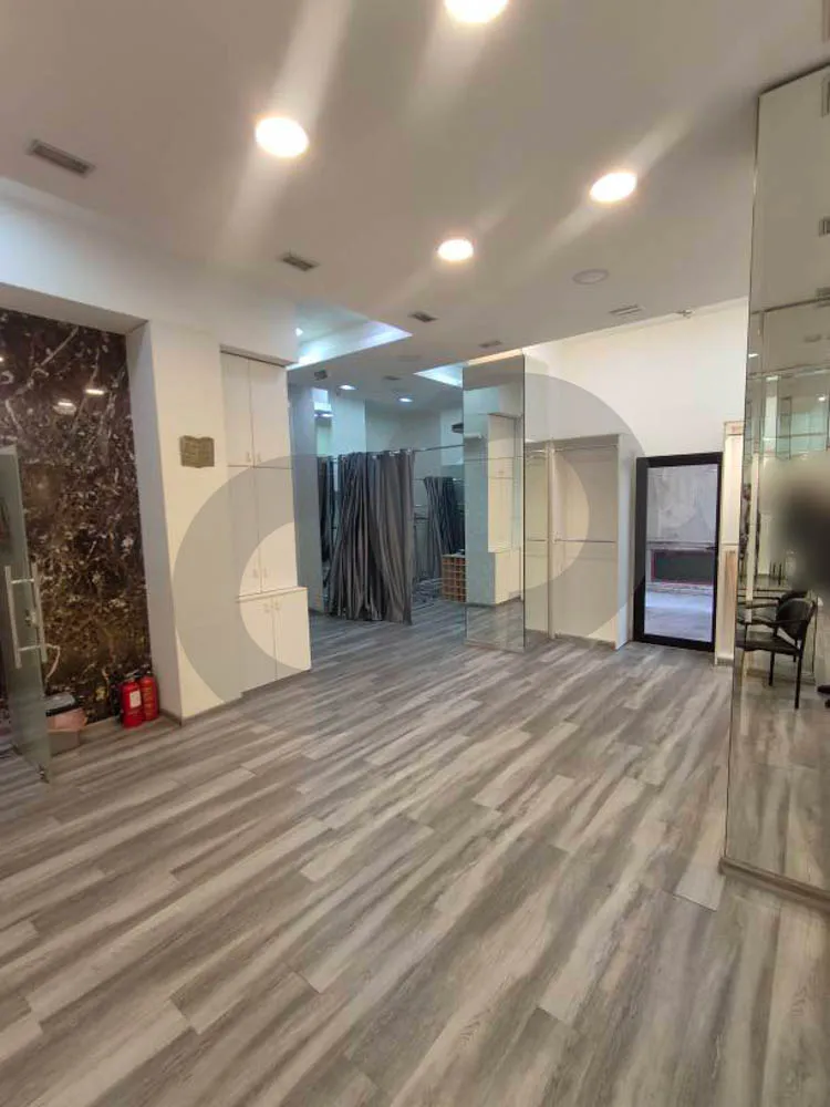 PRIME COMMERCIAL OPPORTUNITY/ Excellent visibility/ Ras Al Nabaa,BEIRUT — photo 2