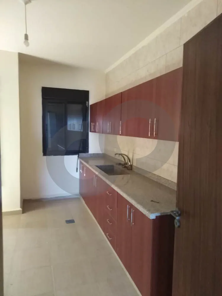 First Floor/ panoramic view/prime location/Amioun,koura — الصورة 2