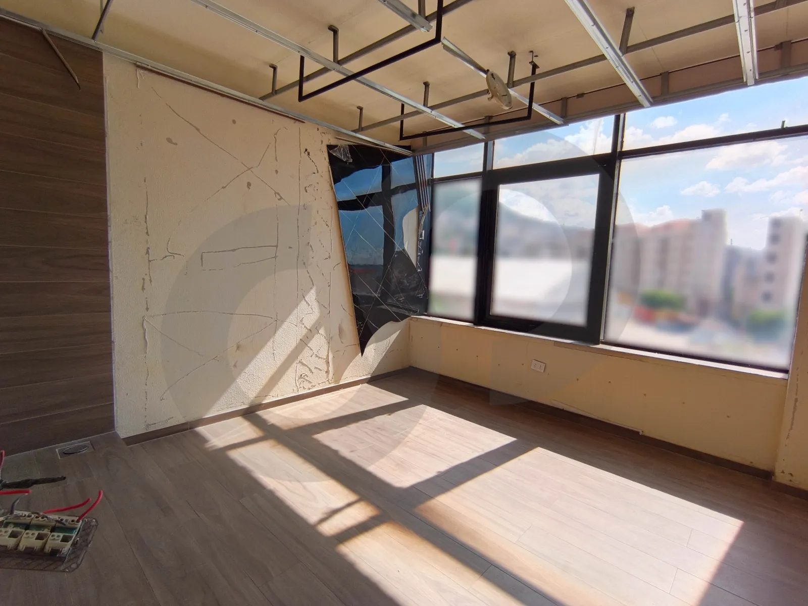 Commercial space For Rent/Prime location/High traffic area/JOUNIEH-KESEROUAN — الصورة 3