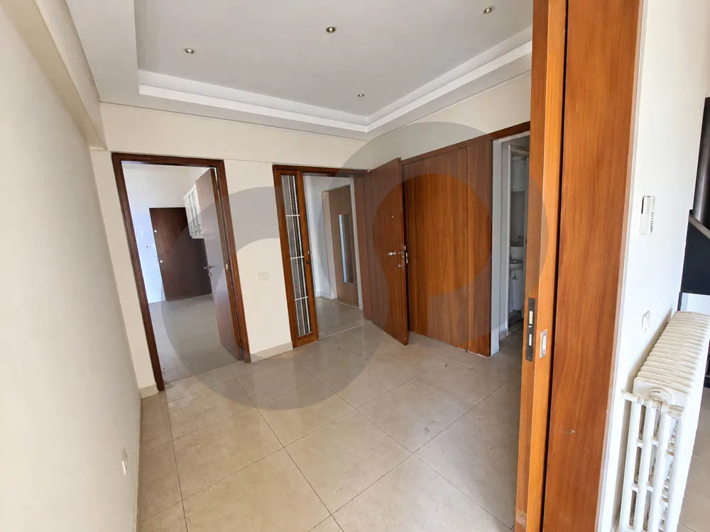 spacious living/ prime location/stunning view/Rabieh ,METN — الصورة 2