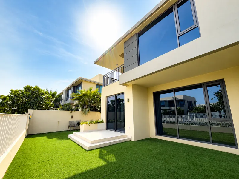 Prime Location, Villa for rent, Maple 1