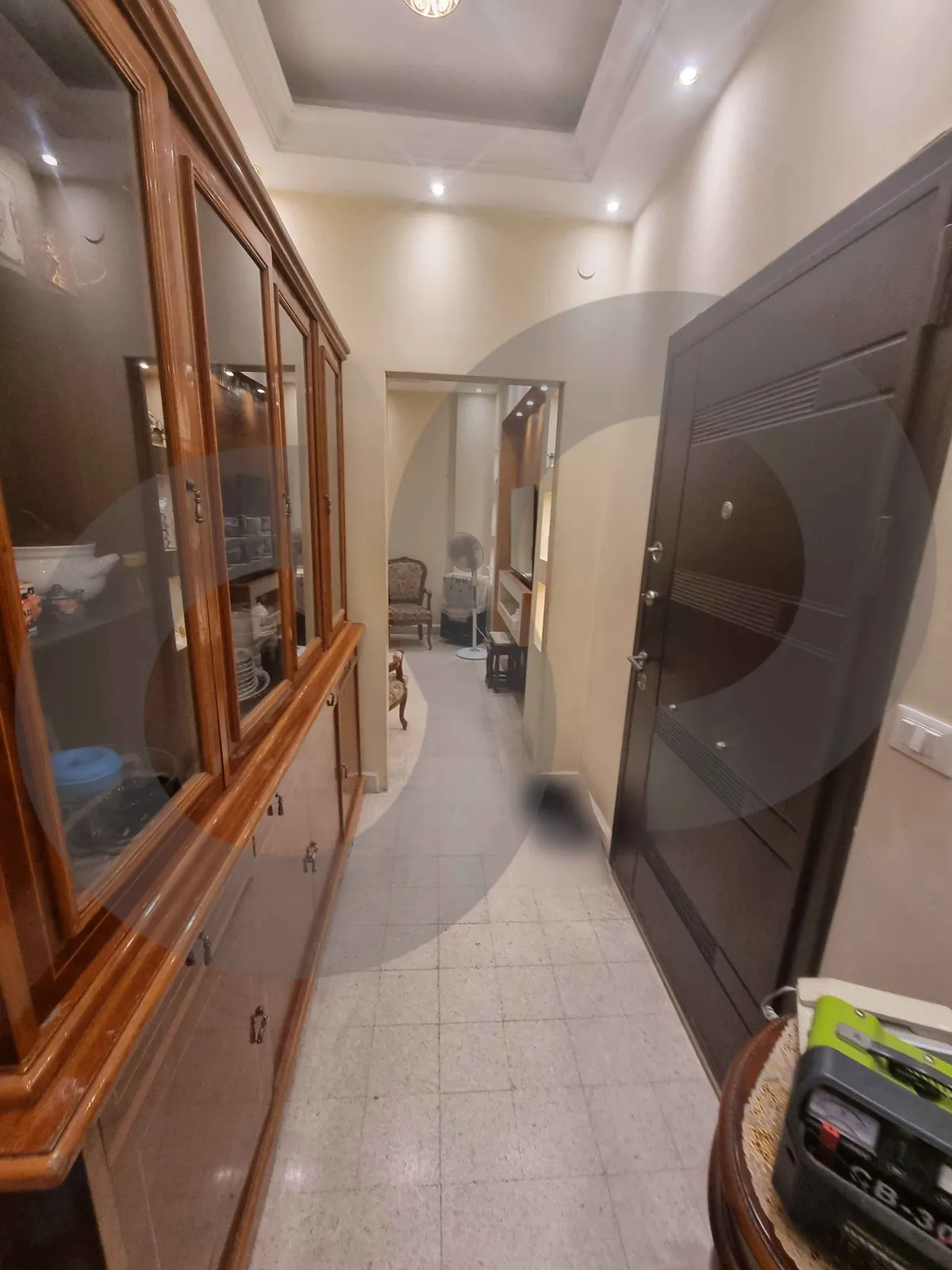 PRIME VERDUN,BEIRUT LOCATION /CHARMING 2-BEDROOM APARTMENT FOR SALE — الصورة 3