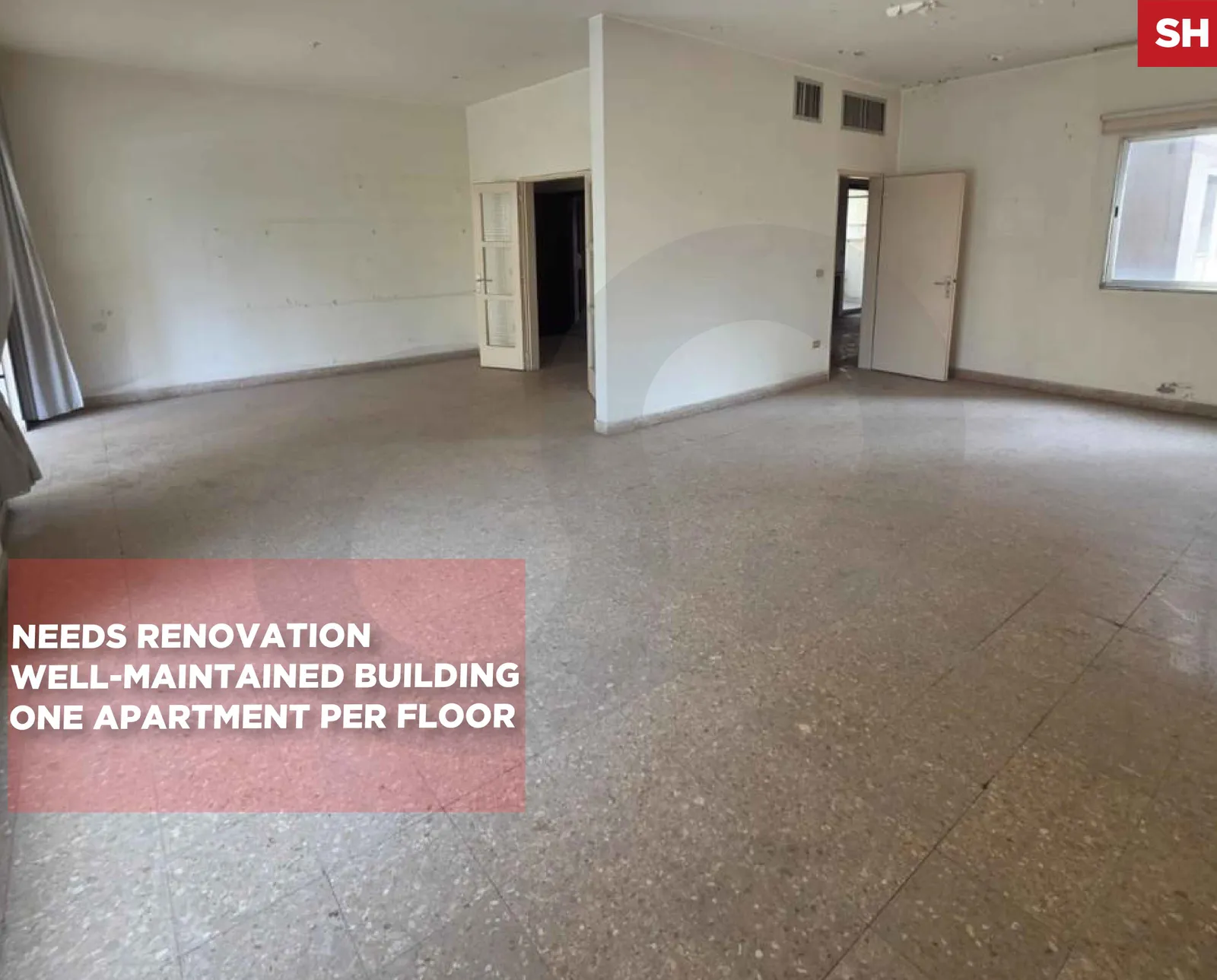 220 SQM/PRIVACY & RENOVATION POTENTIAL/SPACIOUS APARTMENT/RAS BEIRUT