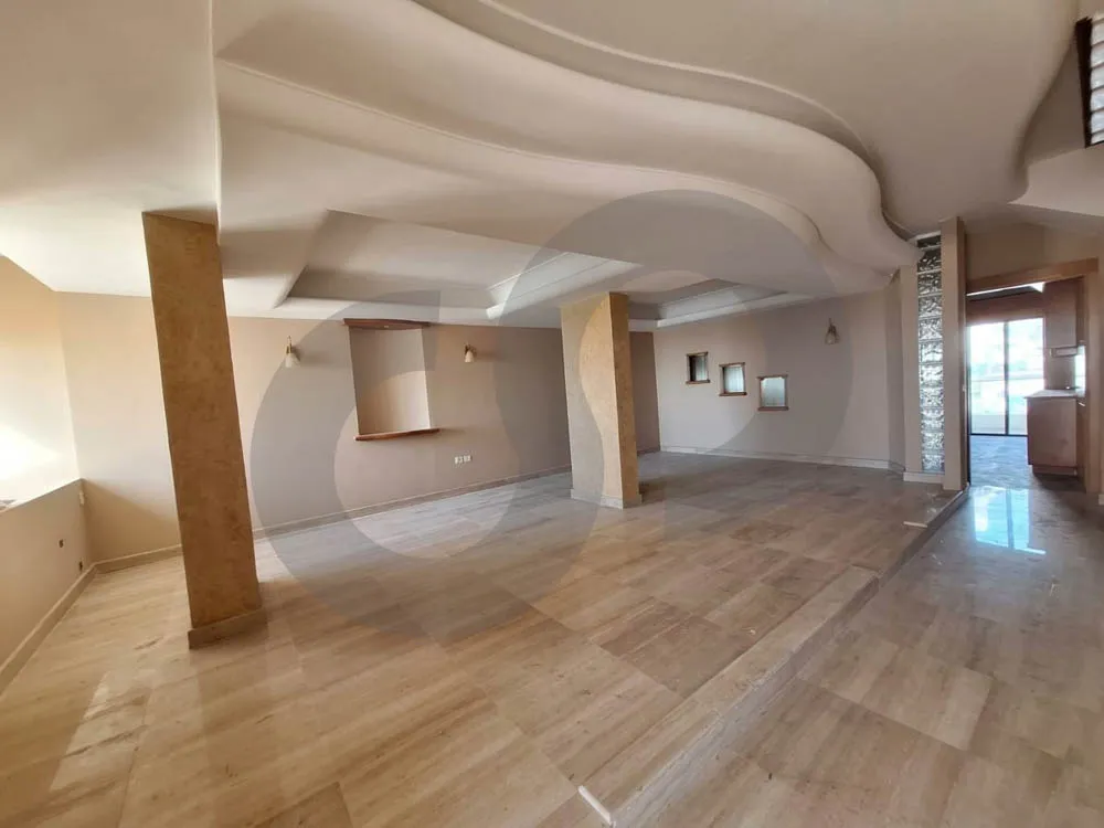 beautifully decorated /duplex /spacious/charming interior/ Mansourieh, Metn — الصورة 3