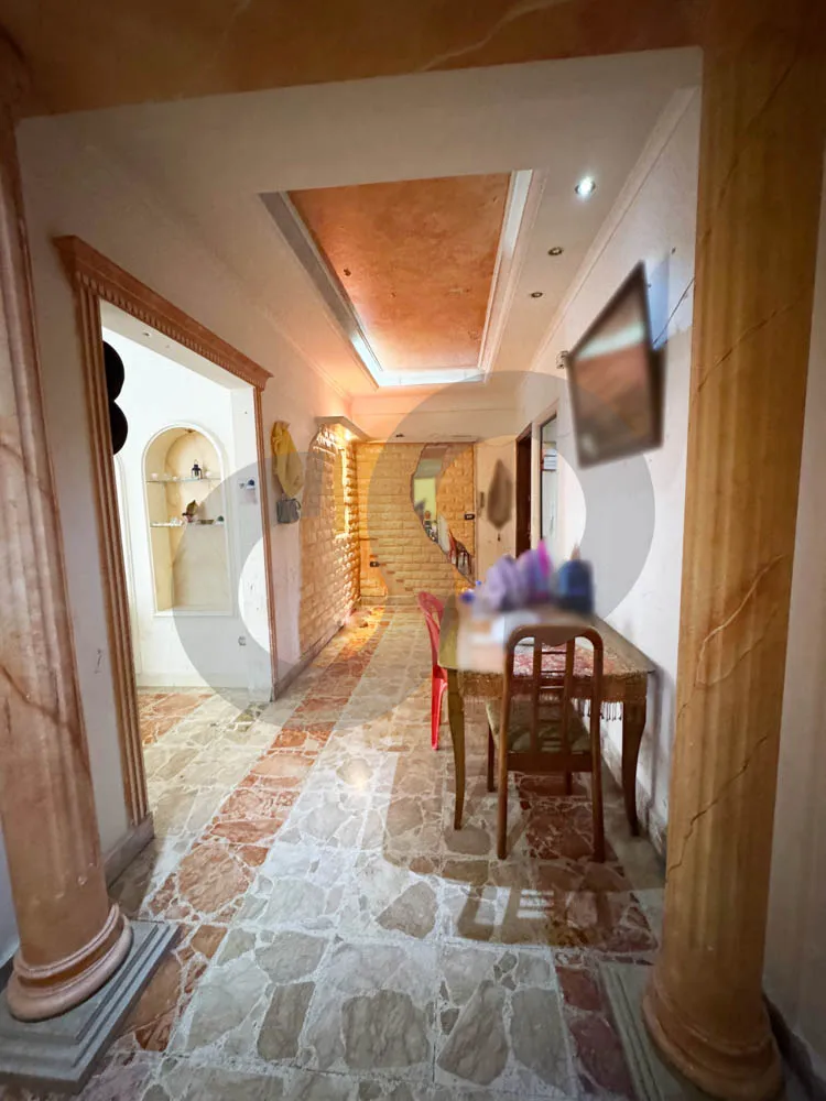 quiet residential/practical layout/First floor/ Tarik El Jdideh,BEIRUT — الصورة 3