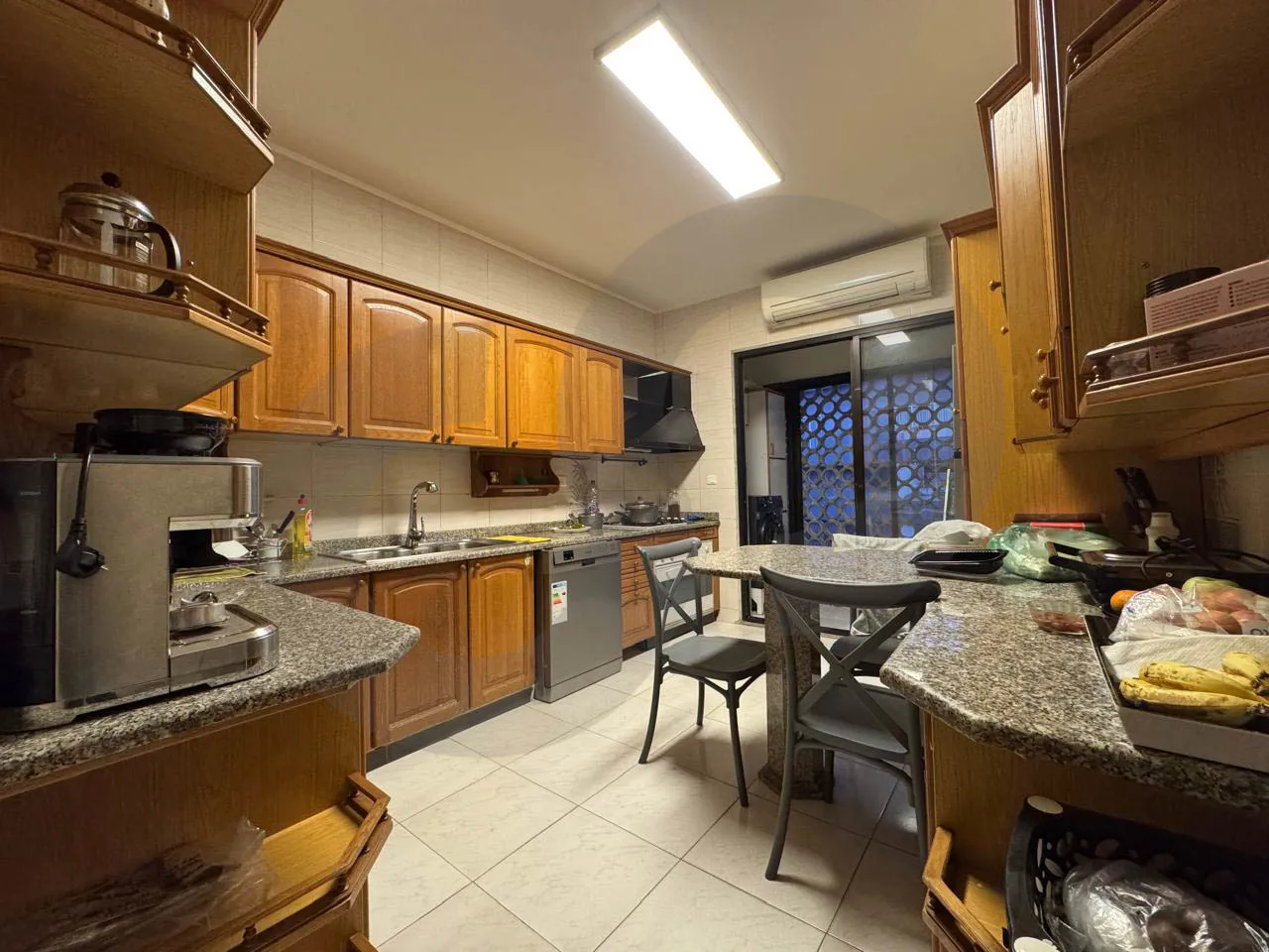 Spacious Apartment for Sale/well-maintained/ZARIF-BEIRUT — photo 3
