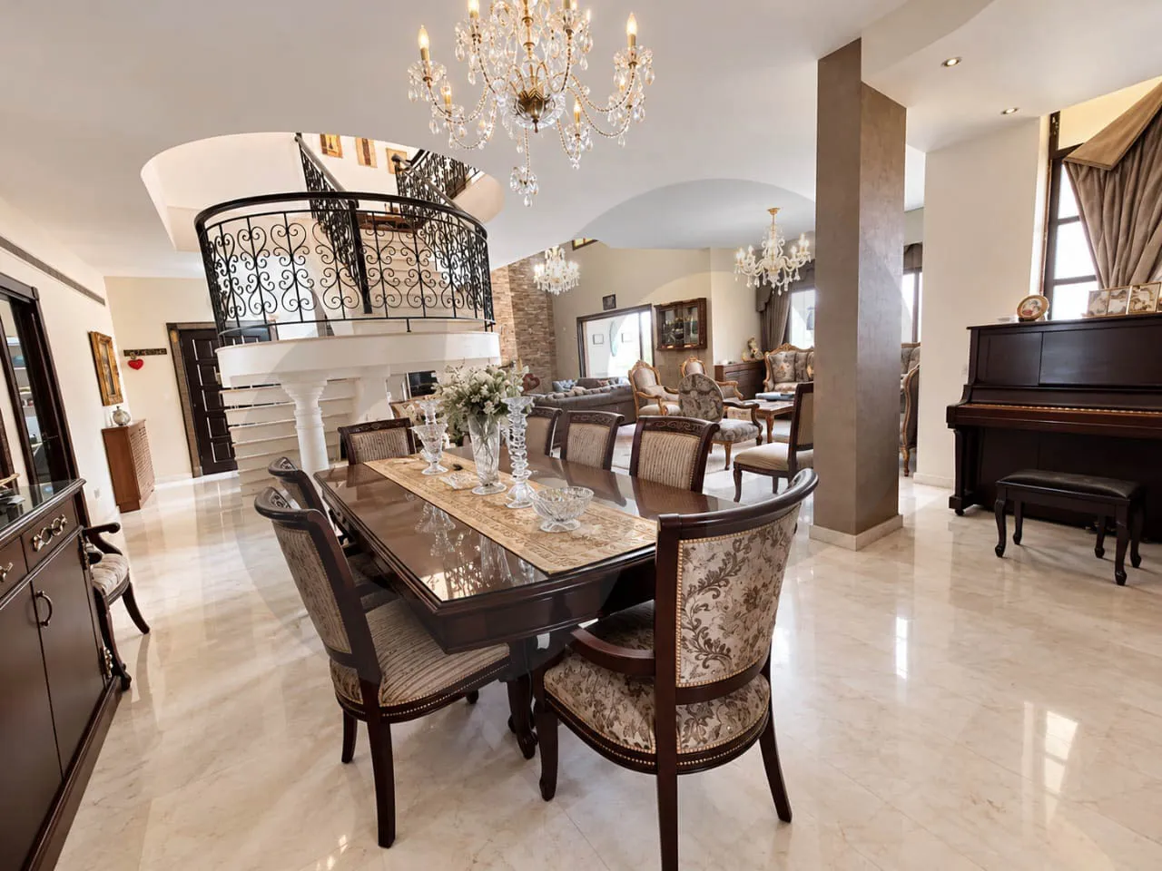 Spacious Duplex For Sale/Well-maintained/Beautiful View/MANSOURIEH-METN — الصورة 3