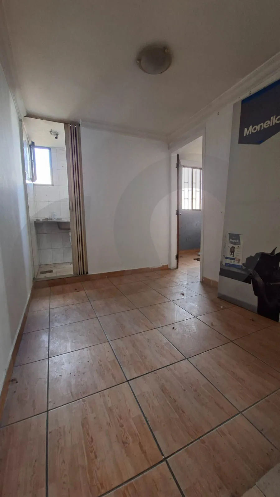Prime Commercial Shop For Rent/directly on the main road/KAHALEH-ALEY — الصورة 3