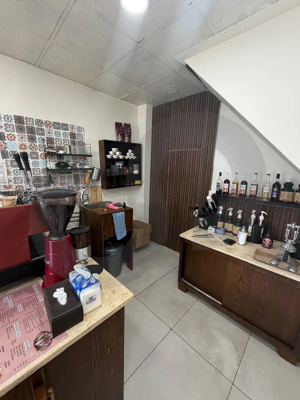 Coffee Shop for Rent/Fully Equipped/Prime Location/CHOUEIFAT-ALEY — الصورة 2