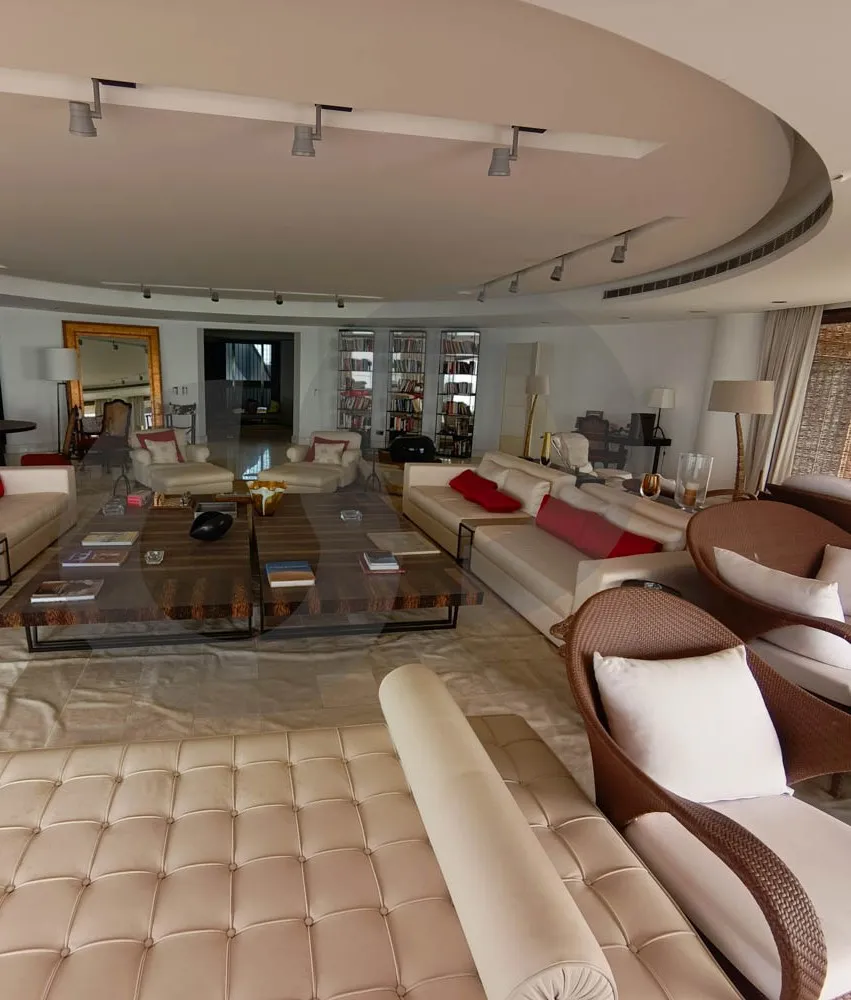 HOT DEAL/Luxury Apartment/ Beachfront/spacious /Ramlet El Bayda,BEIRUT — الصورة 2