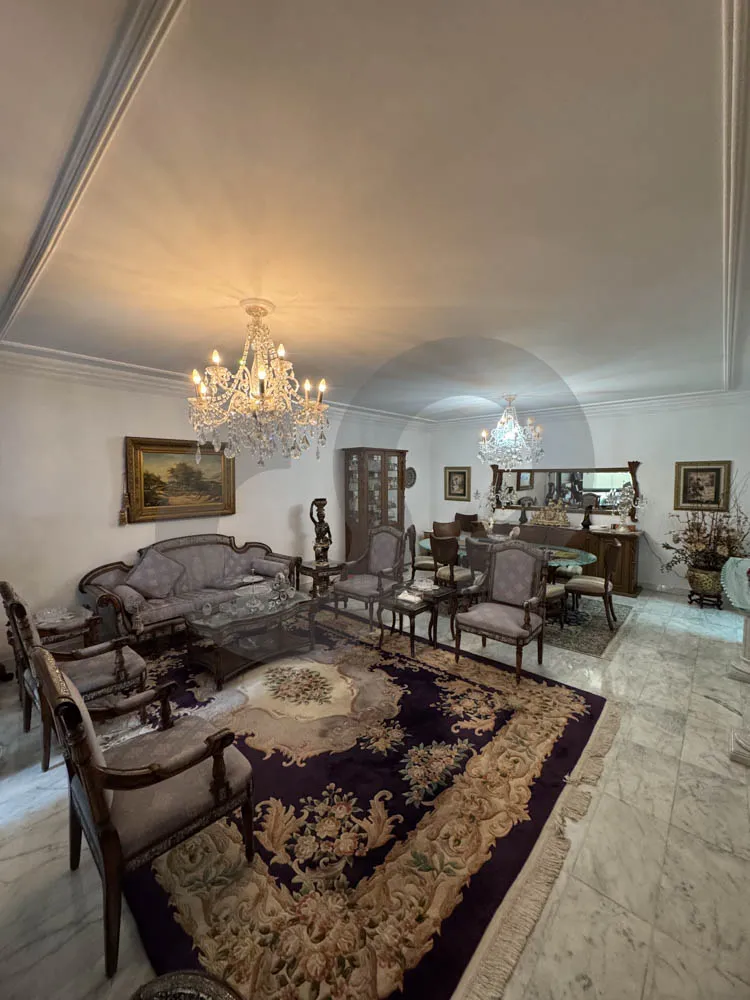 prestigious/ spacious/ well-maintained building/Open view/Hamra ,BEIRUT — الصورة 2