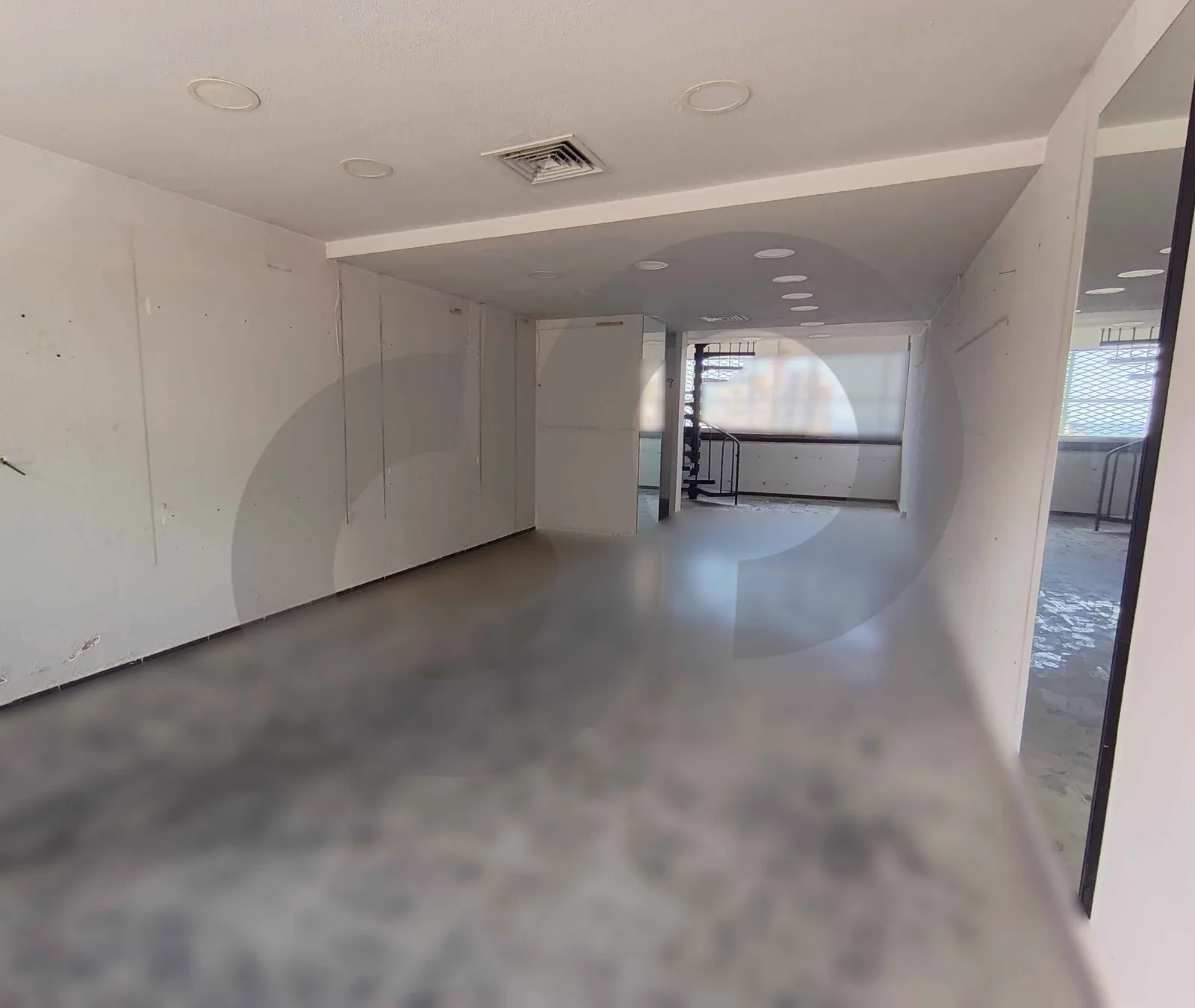 COMMERCIAL SPACE FOR RENT IN KASLIK/80 SQM/PRIME LOCATION/KASLIK,KESEROUAN — الصورة 3