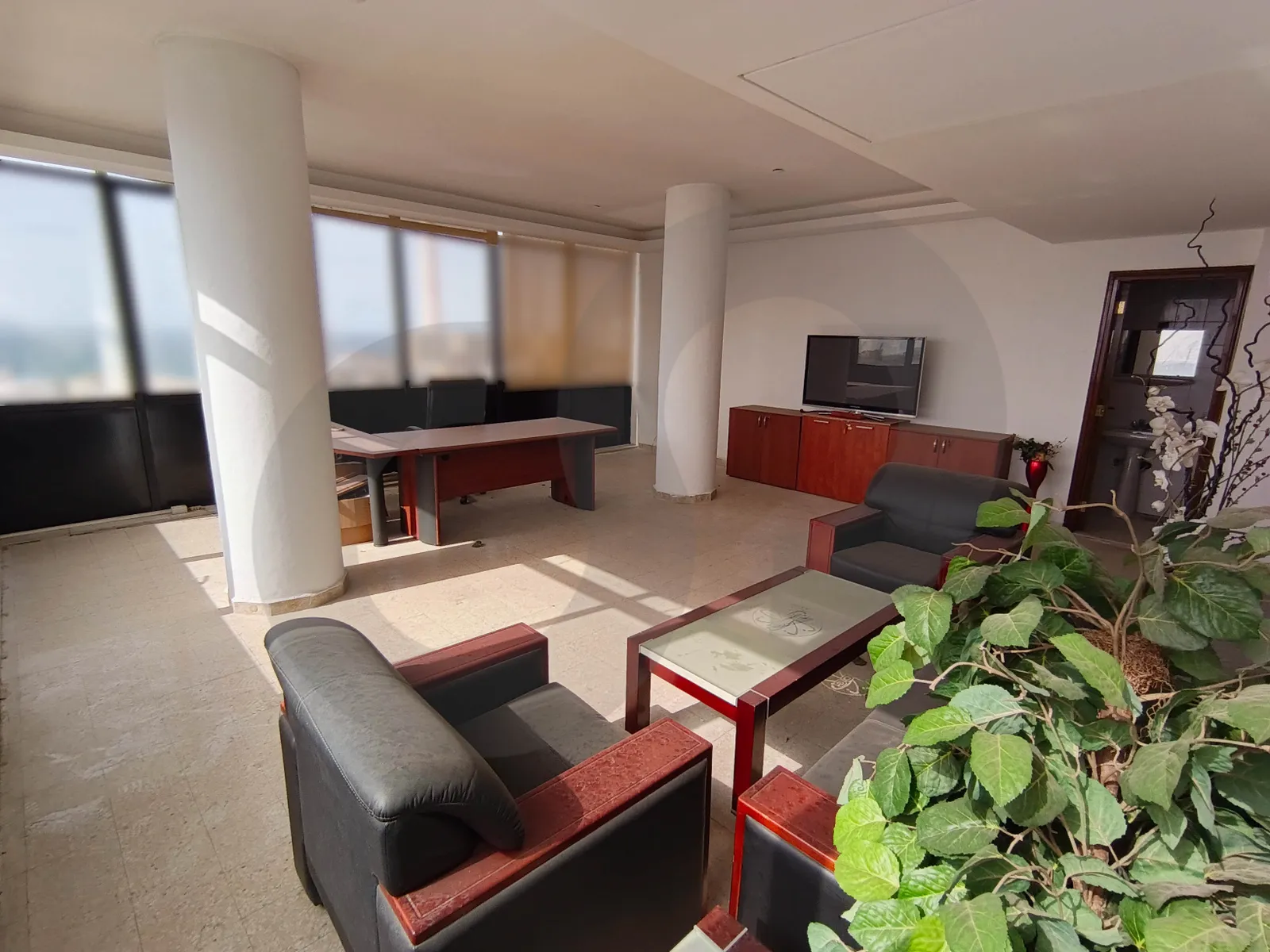 Office for Rent/Prime Location/Seconds to the highway/ZOUK MOSBEH-KESEROUAN — الصورة 2