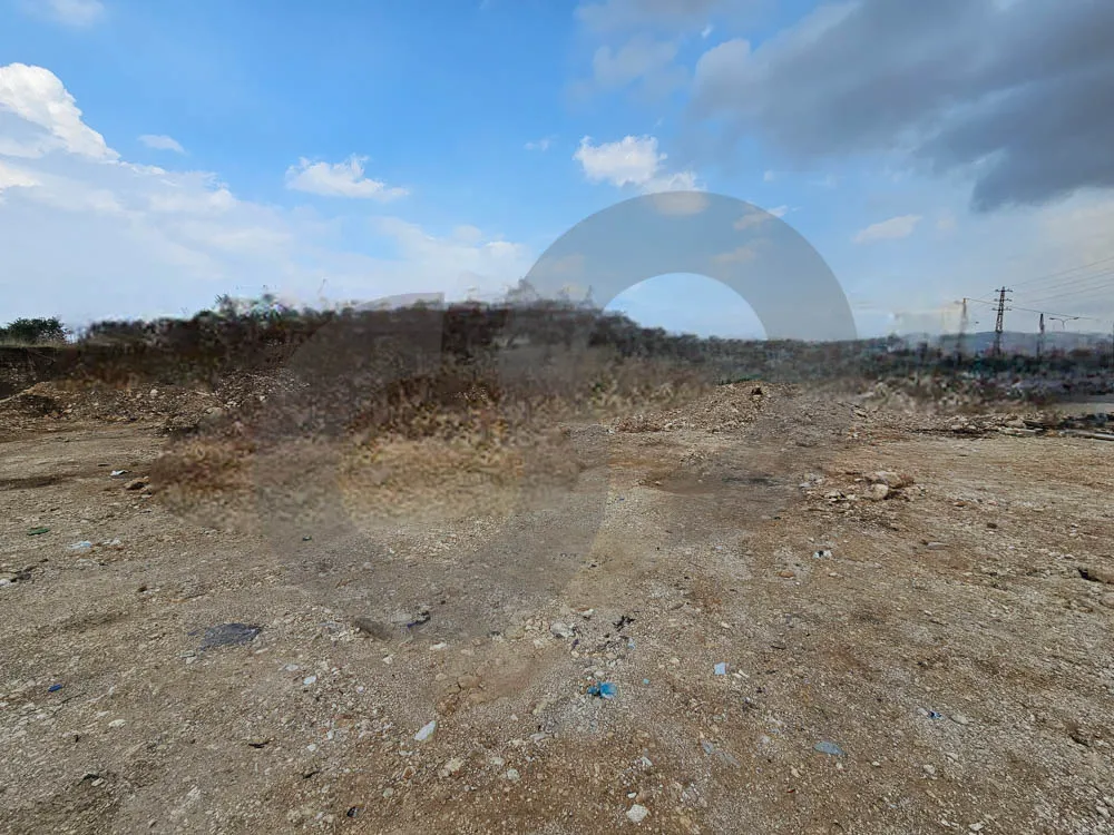 COMMERCIAL LAND/Highway Frontage /visibility/accessibility/Chekka,BATROUN — الصورة 2