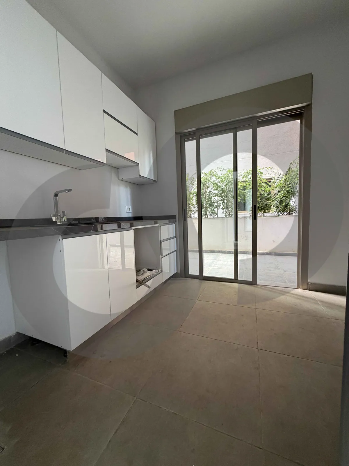 100 SQM TERRACE & GARDEN/RARE OPPORTUNITY IN DBAYE,METN /PRIME LOCATION — الصورة 3