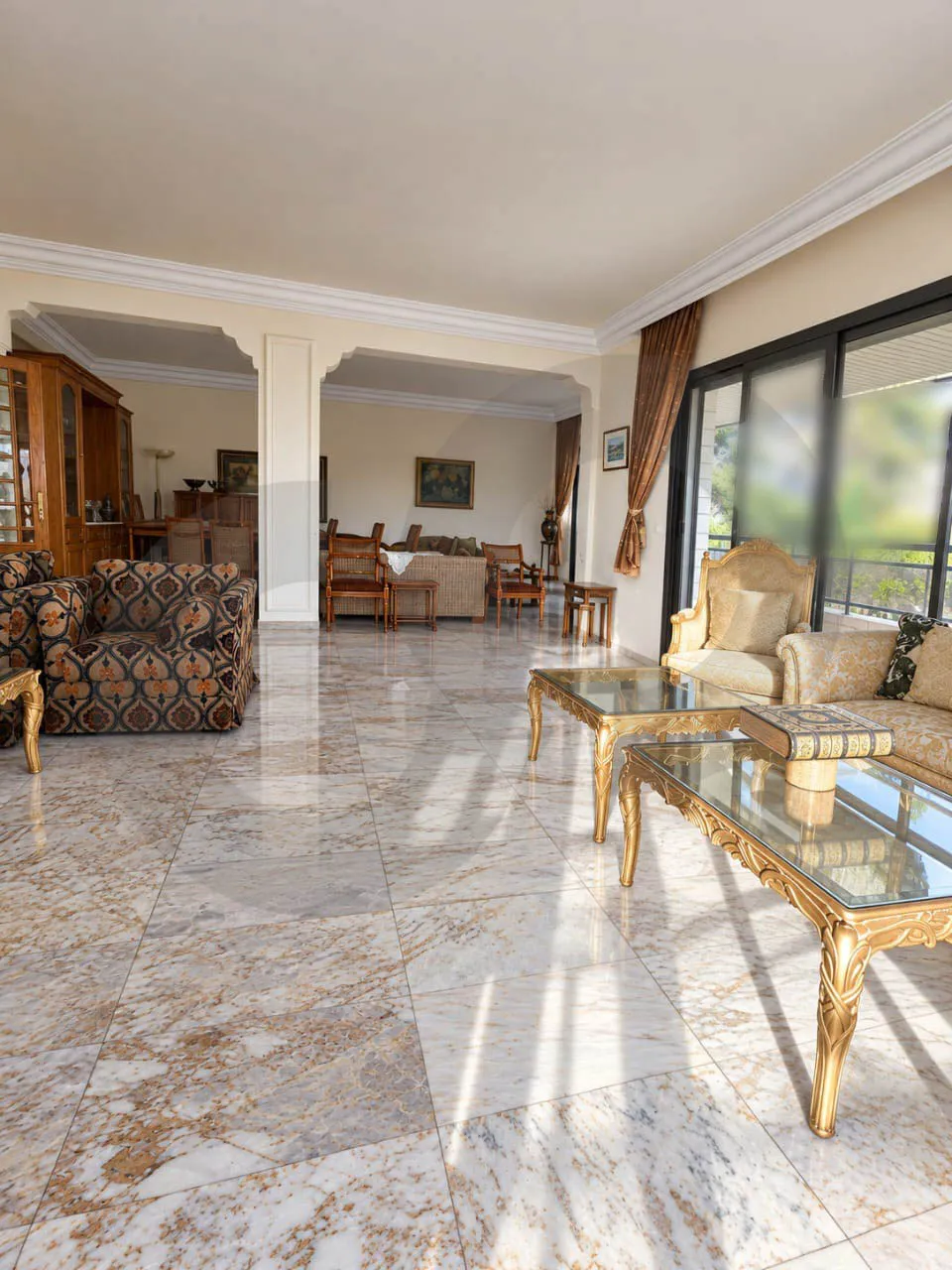 Spacious 335 sqm Apartment for sale/Prime Location/Open view/ALEY — الصورة 3