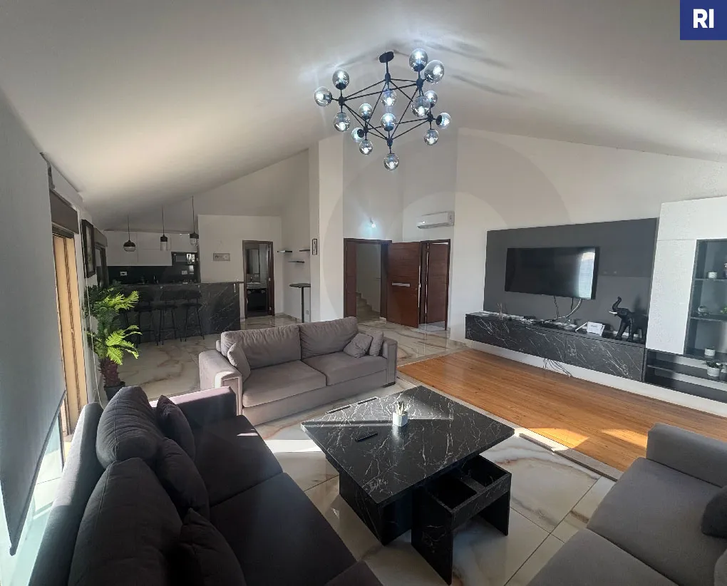 Beautiful Rooftop Apartment /sea view/spacious terrace/Kfaraabida,Batroun