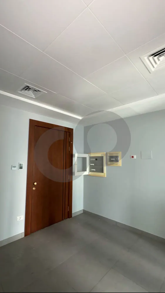BRAND-NEW OFFICE/ Prime Location/well-designed space/ Dam w Farez, Tripoli — الصورة 2