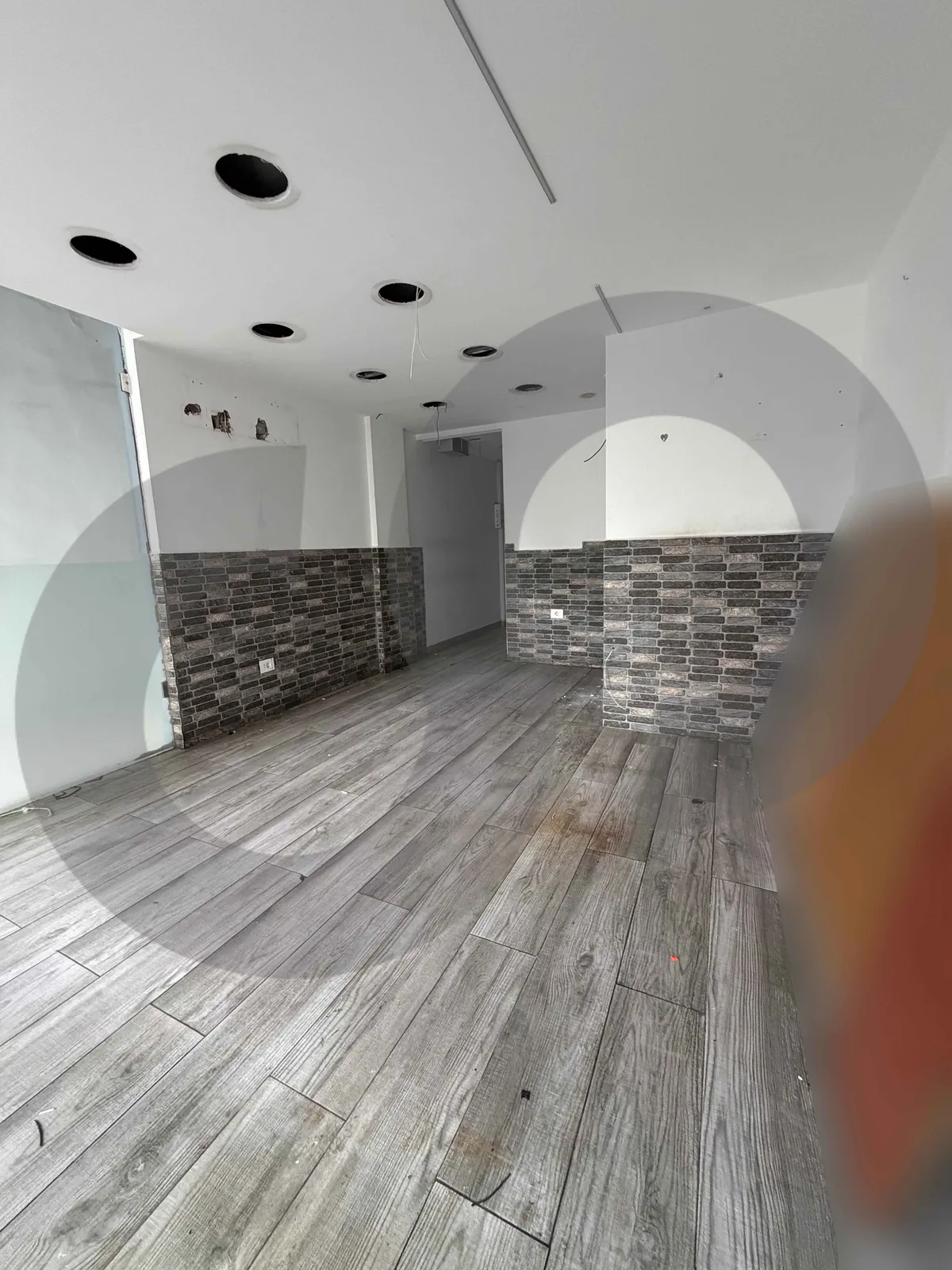 IDEAL COMMERCIAL SPACE FOR A RESTAURANT, CAFE OR RETAIL/JAL EL DIB,METN — الصورة 3