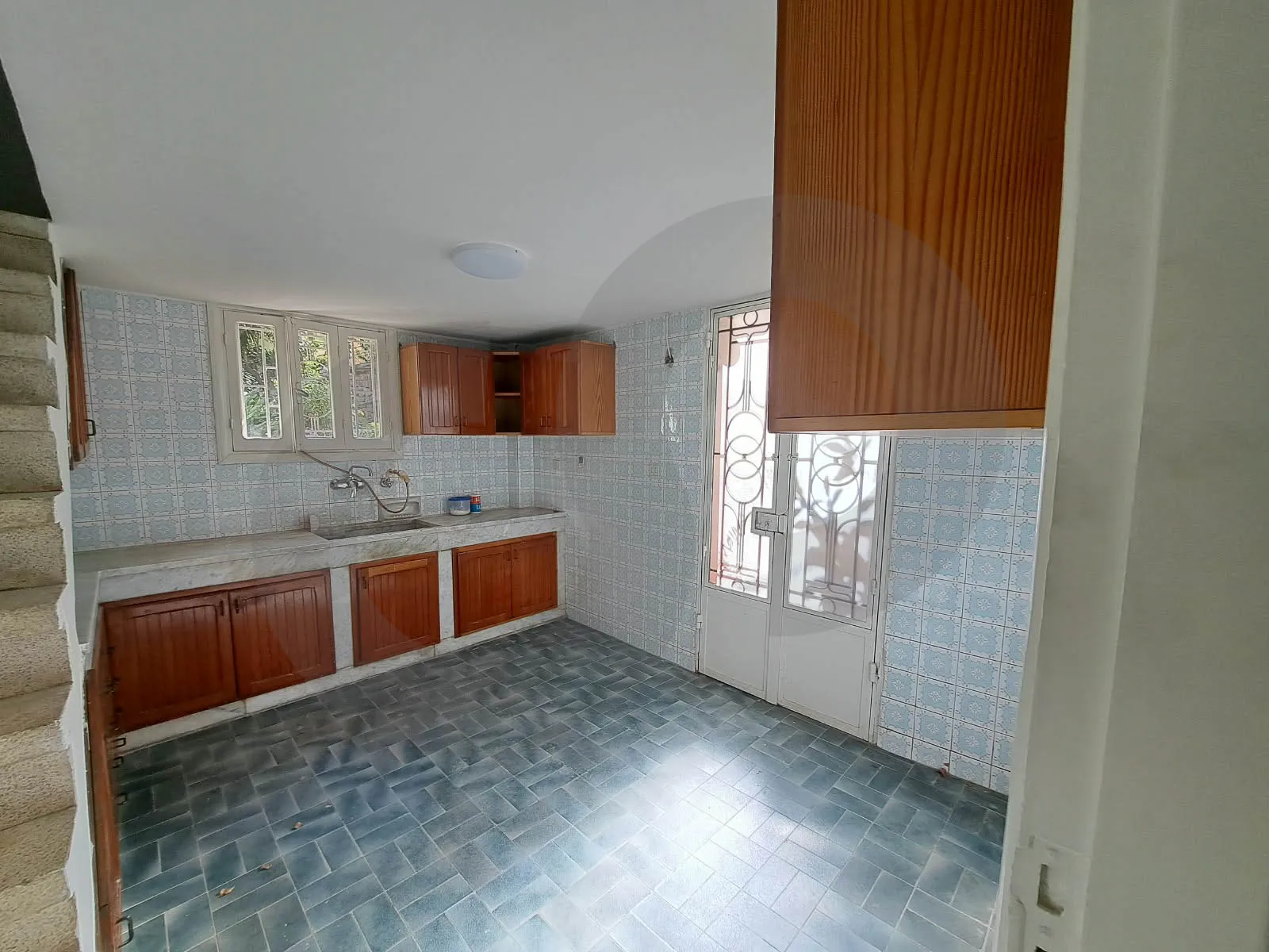 Lebanese-Style House for Rent/Newly Renovated/Stunning View/MTAYLEB-METN — الصورة 2