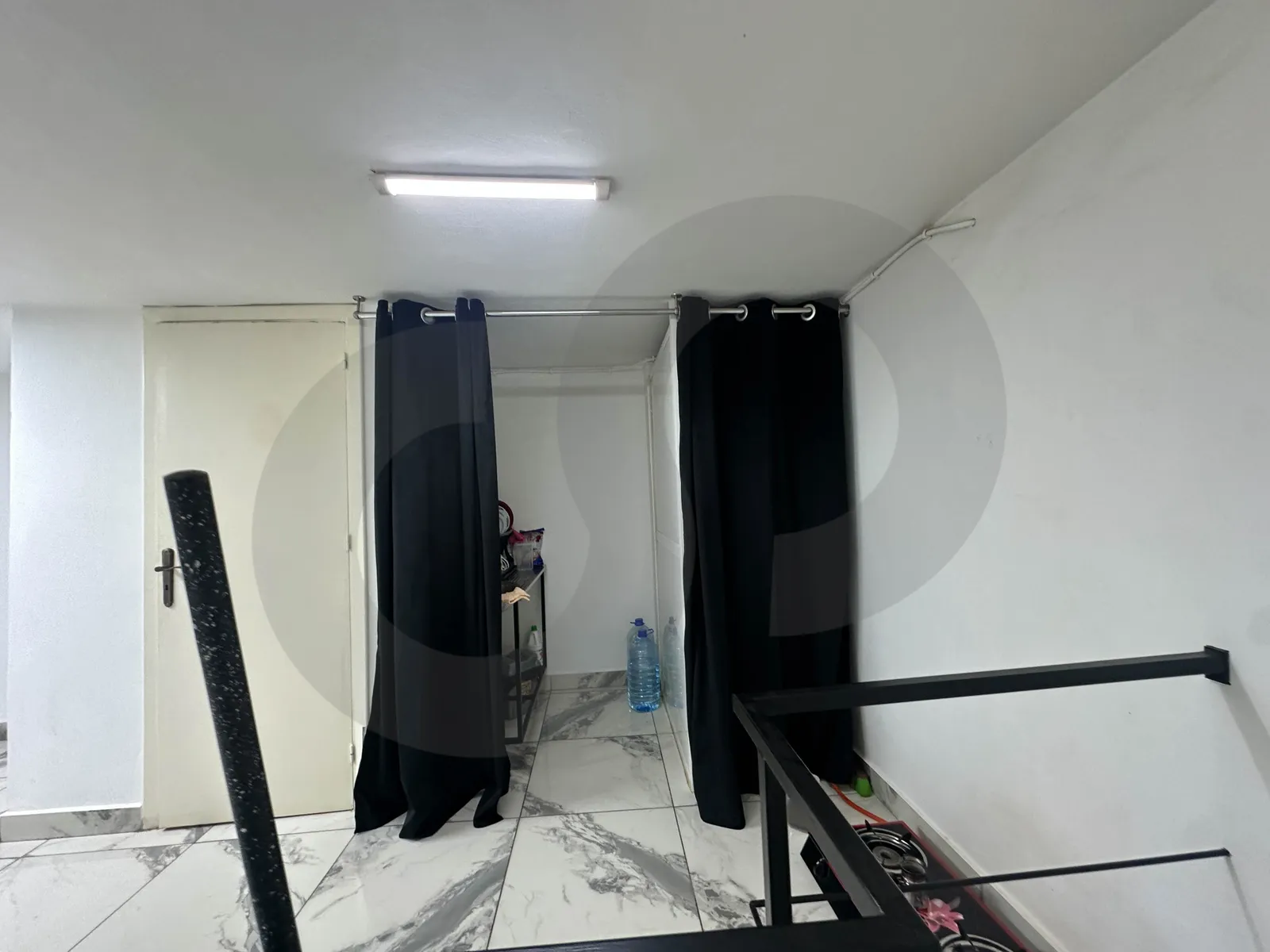 38 sqm shop or office For Sale/Prime Location/Negotiable/NADIM EL JISER-TRIPOLI — الصورة 3