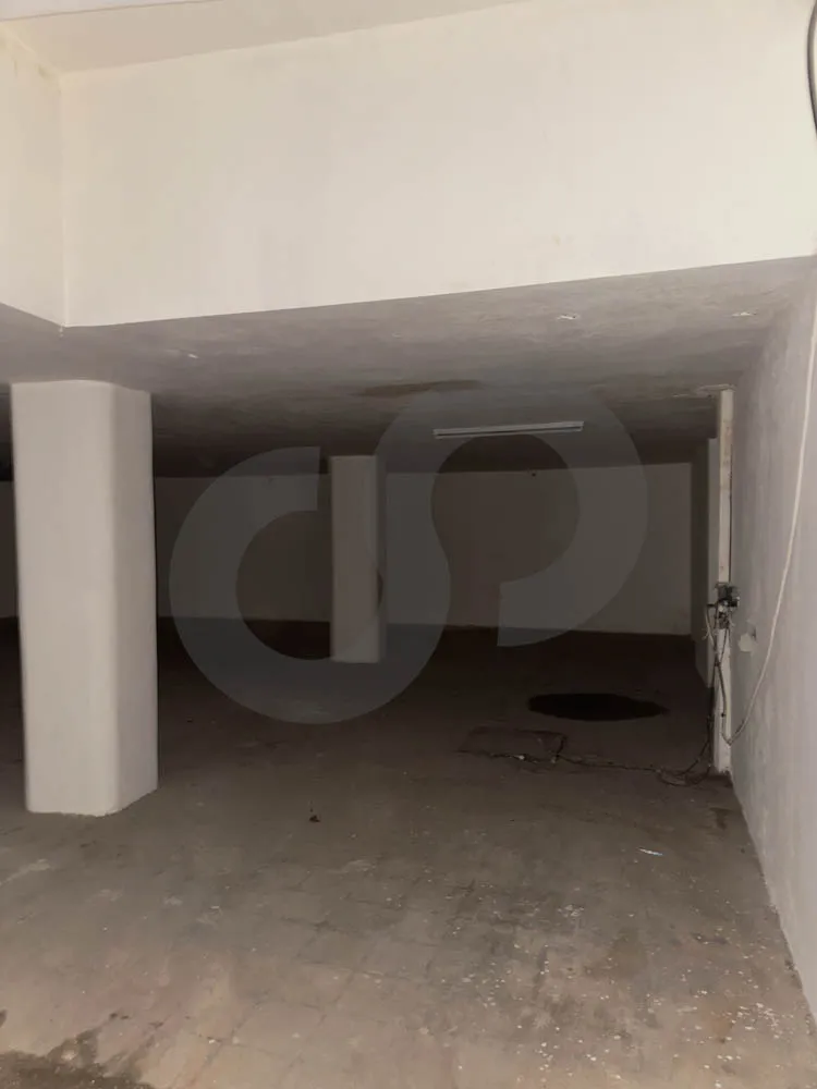 Prime Strategic Location/WAREHOUSE /versatile space/HAMRA, BEIRUT — الصورة 2
