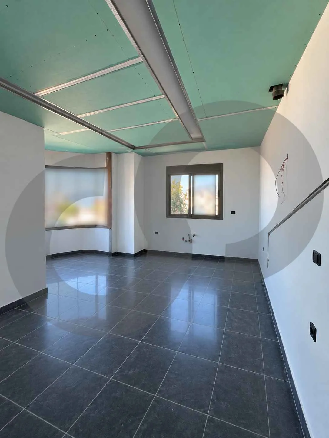 Prime location close to all amenities/Easy access to the highway/CORNET CHEHWAN,METN — photo 3
