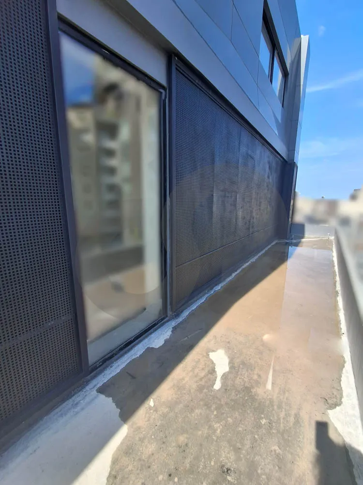 commercial space/prime area/visibility/easy access/Achrafieh ,BEIRUT — الصورة 2