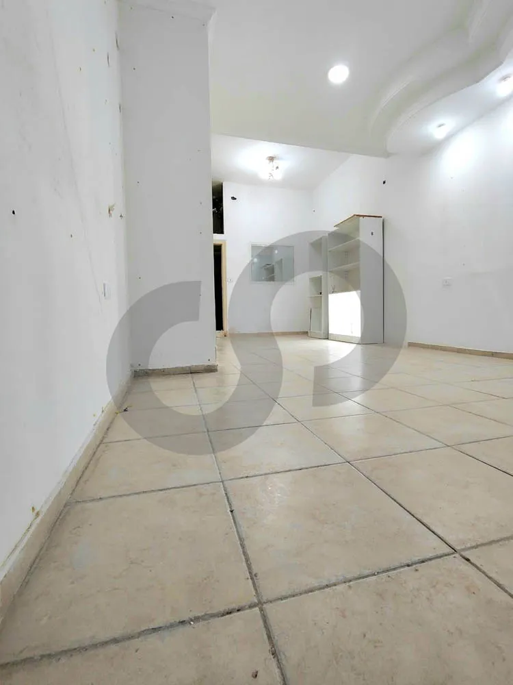 shop/convenient location/gypsum board ceiling/Sad El Baouchrieh,metn — photo 2