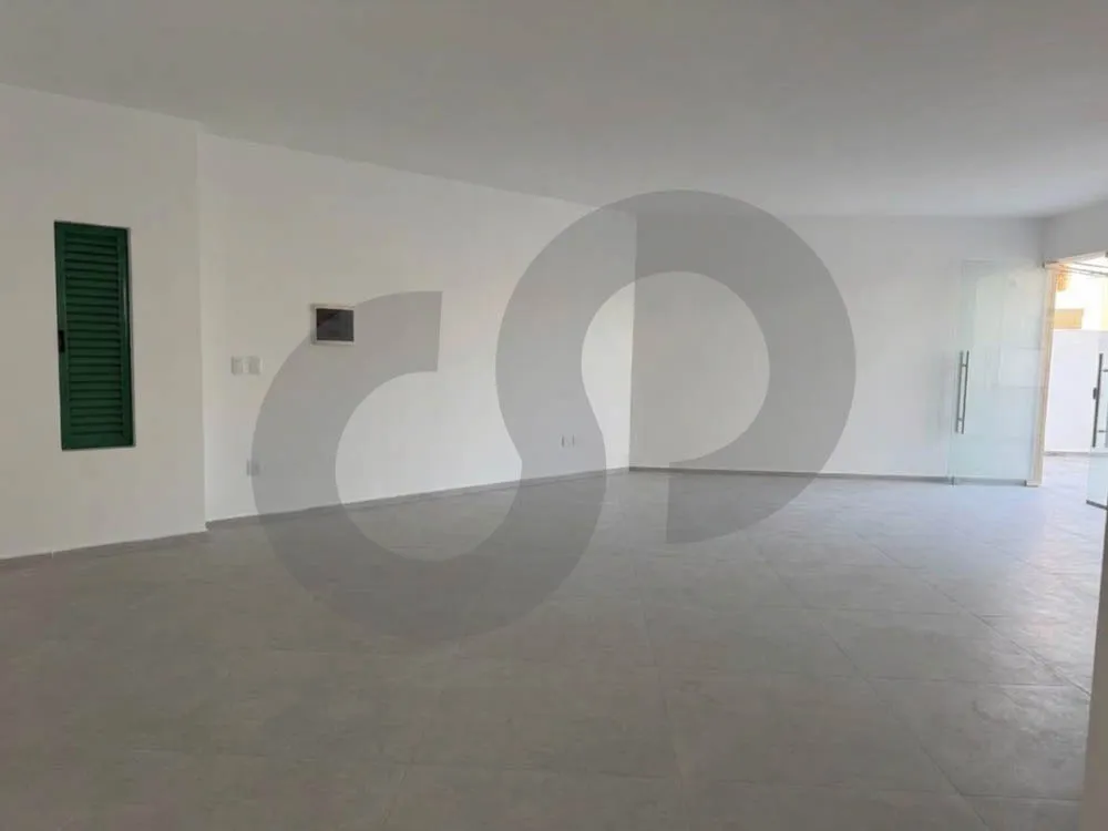 commercial space/ new building/prime location/Mazraat Yachouh,metn — photo 3
