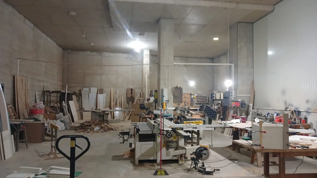 Warehouse for rent in Fanar