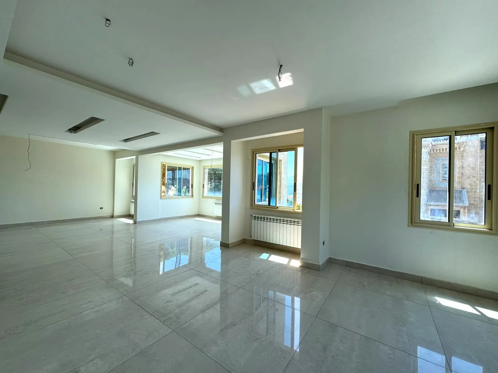 Apartment for Sale in Beit Meri — الصورة 2
