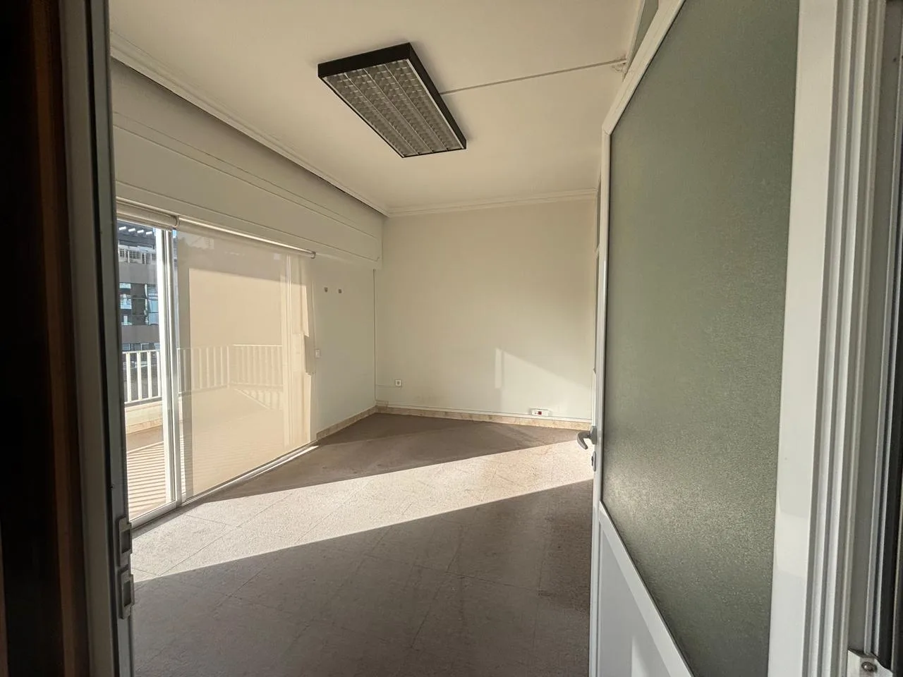 Office for rent in Badaro Beirut, Lebanon — الصورة 4