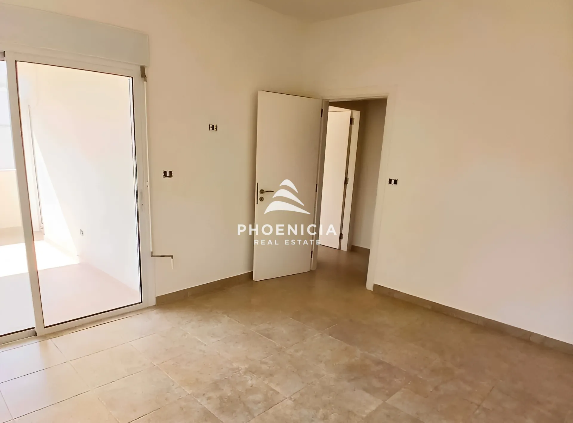 Apartment for sale in Amchit, Lebanon — الصورة 5