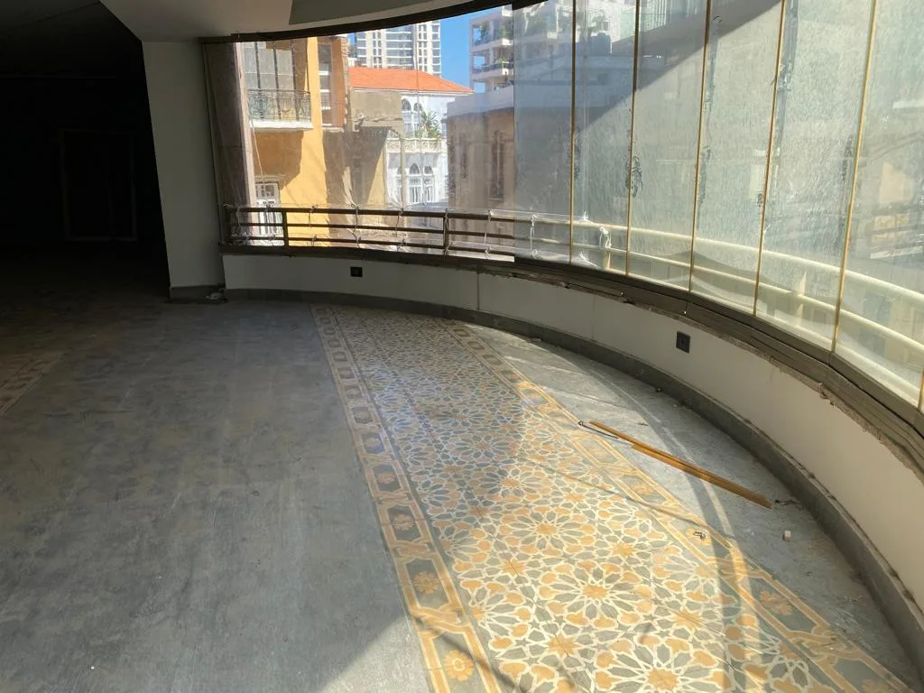 Office for Rent in Tabariss, Achrafieh, Beirut, Lebanon — الصورة 8