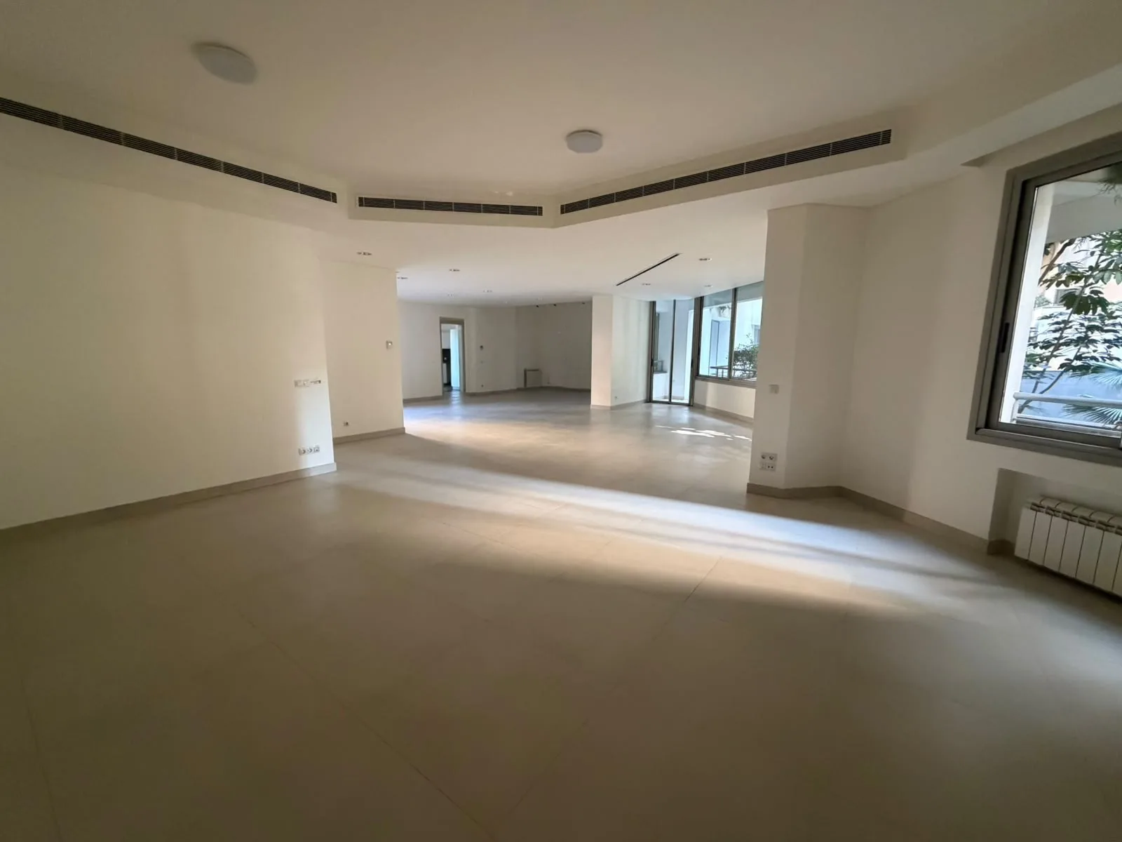 Apartment for Rent in Achrafieh — الصورة 2