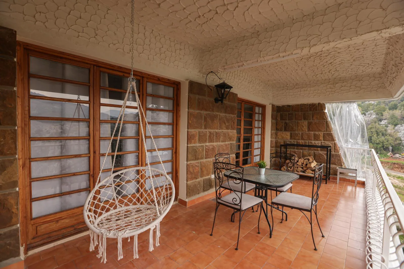 Chalet for rent in Faitroun — الصورة 8
